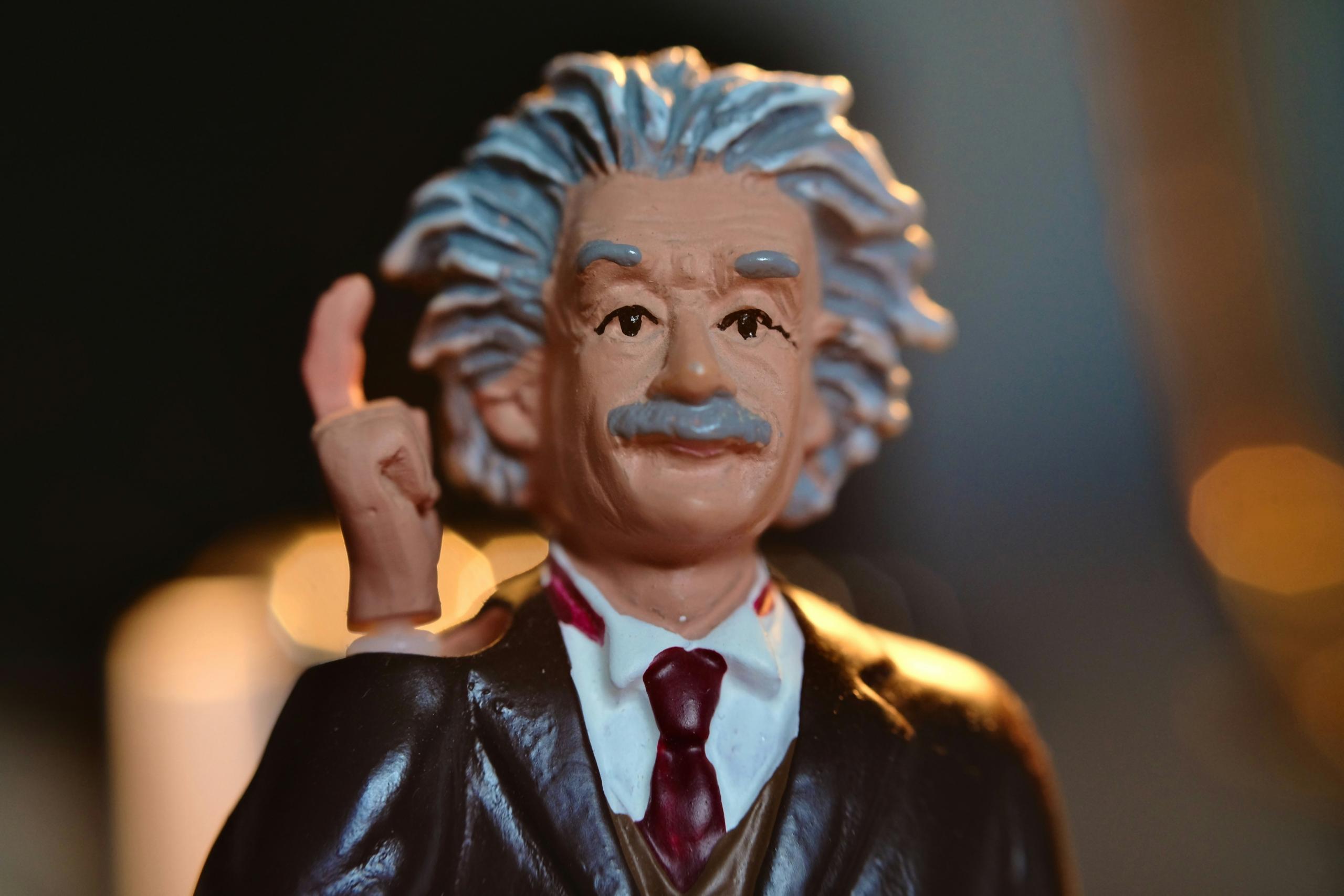 Einstein muñeco