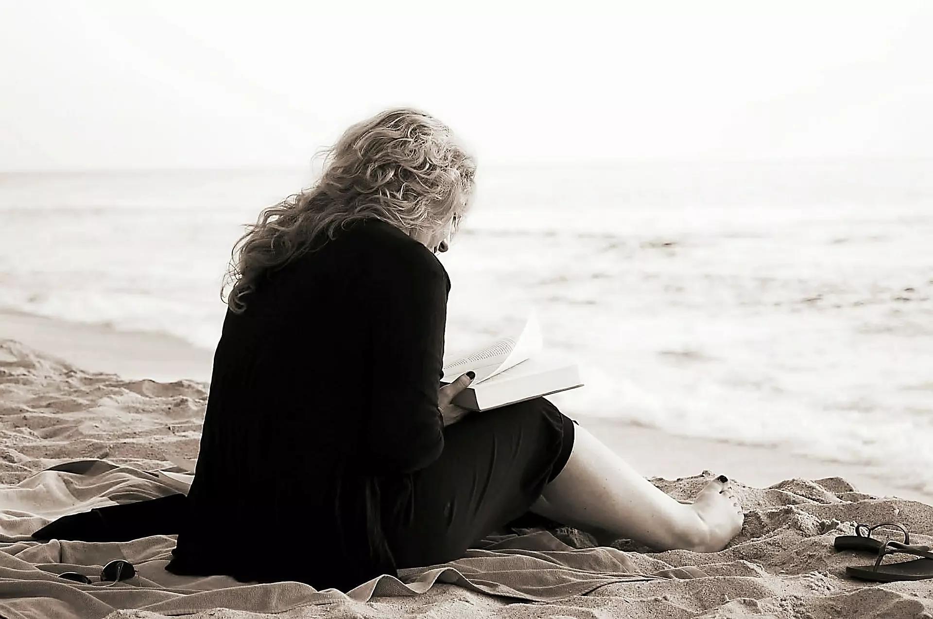 mujer leyendo