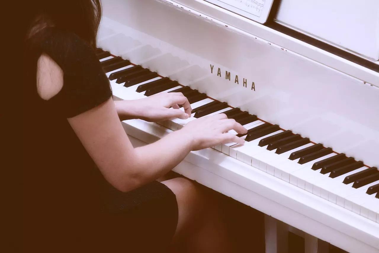Si querés estudiar piano, podrás hacerlo en una universidad sin problemas. 