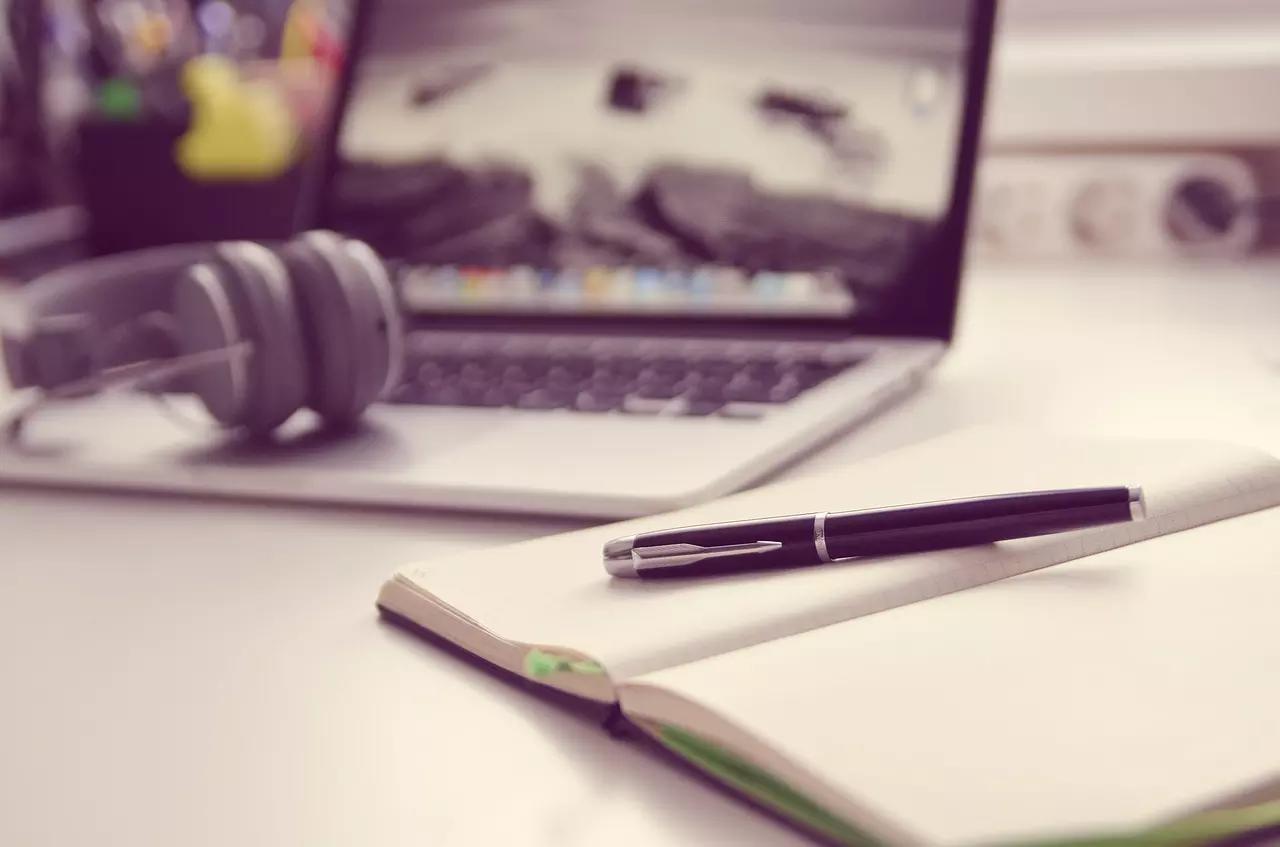 Podrás encontrar a los alumnos de fotografía que estás buscando en la Web. 