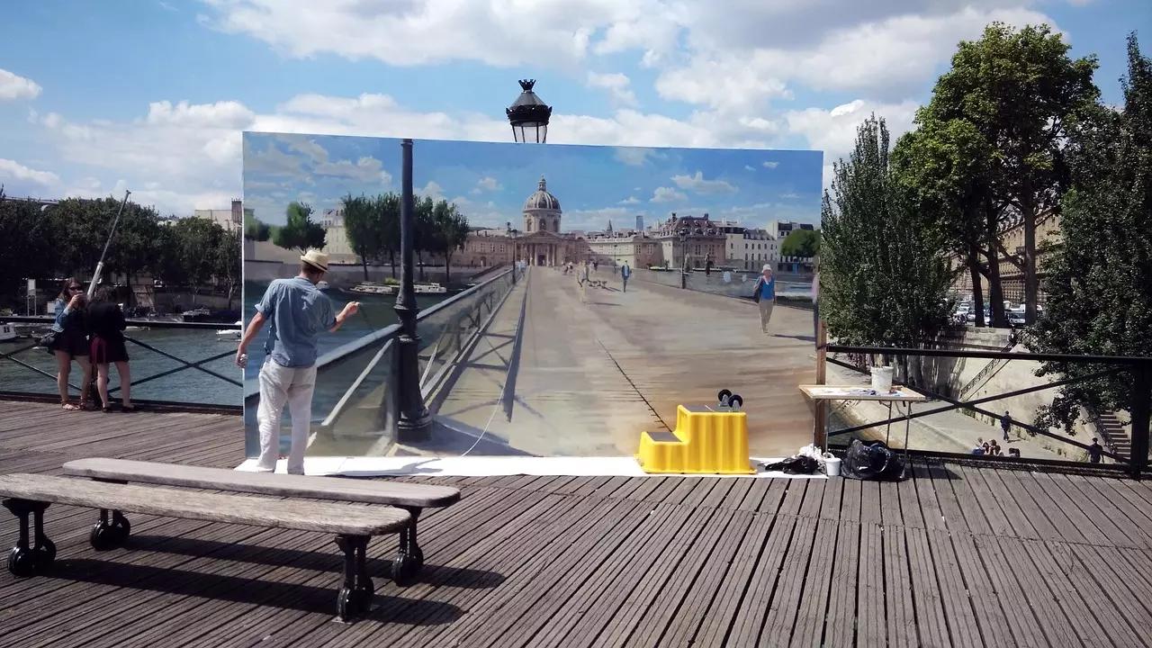 Si la pintura que deseás encuadrar es de un tamaño considerable, tu cuadro será aún más caro.