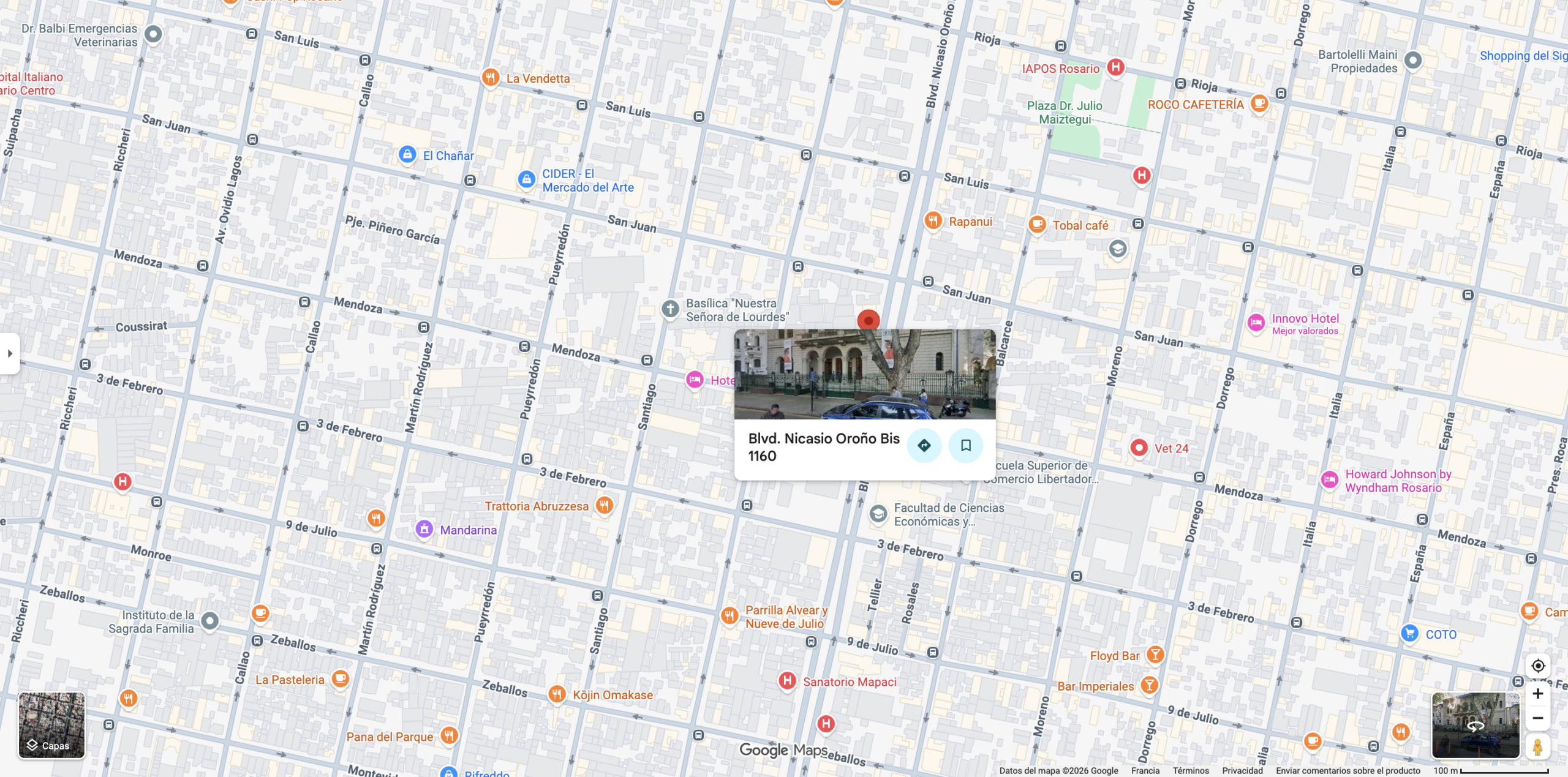 Rosario, Argentina. Captura de Google Maps que muestra el trazado urbano de la ciudad y un marcador en Blvd. Nicasio Oroño Bis 1160 con una miniatura de la calle. Fuente: Google Maps.
