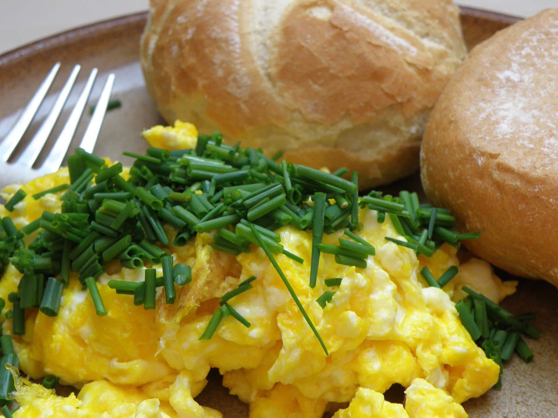 Como hacer huevos revueltos