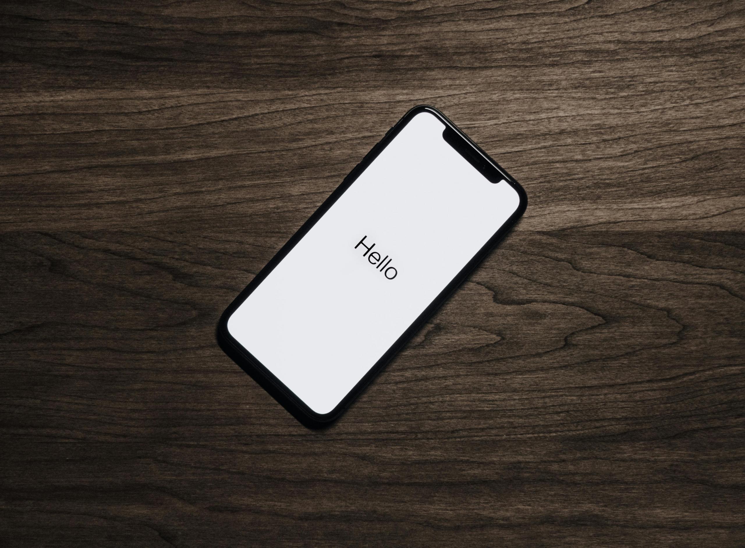 Celular móvil con mensaje 