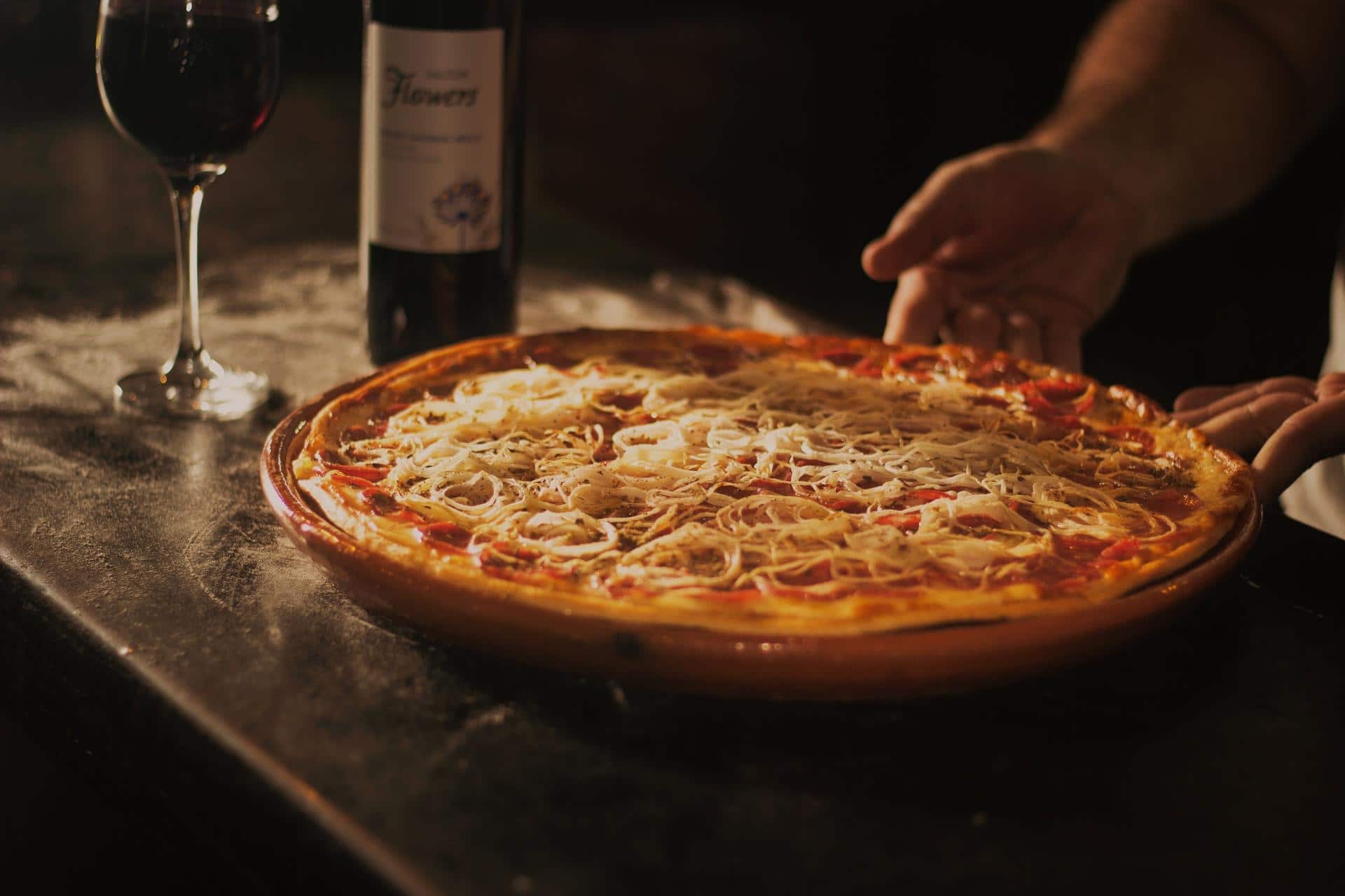 Aprendé a cocinar pizza en casa