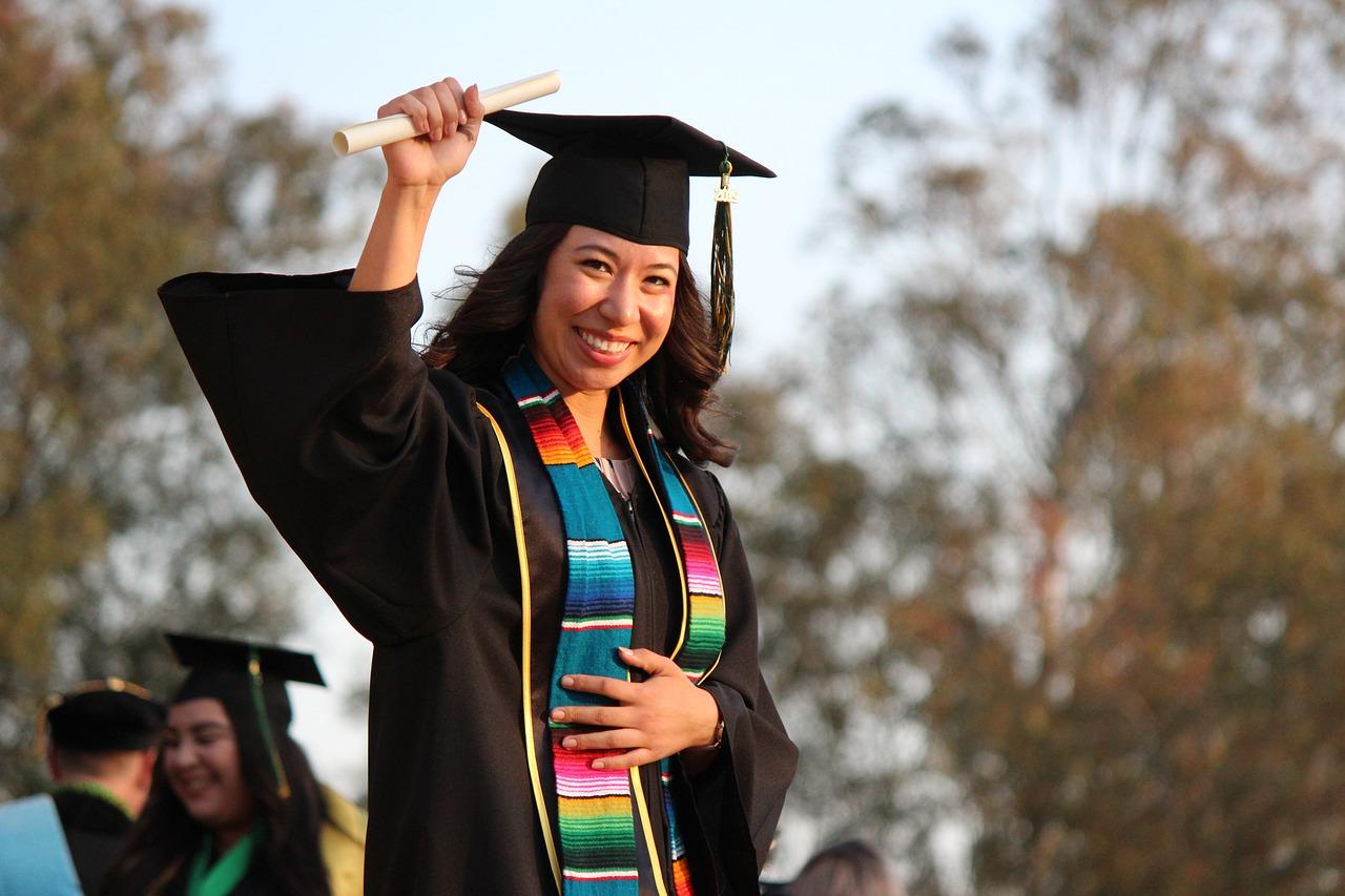 Graduación estudiante