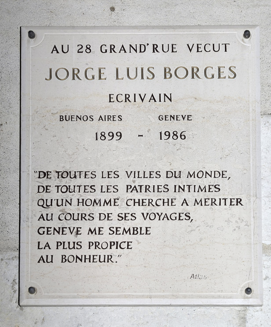 Placa conmemorativa en la Grand'Rue 28 de Ginebra, Suiza, donde vivió Jorge Luis Borges entre 1899 y 1986. Fuente: Google Common License.