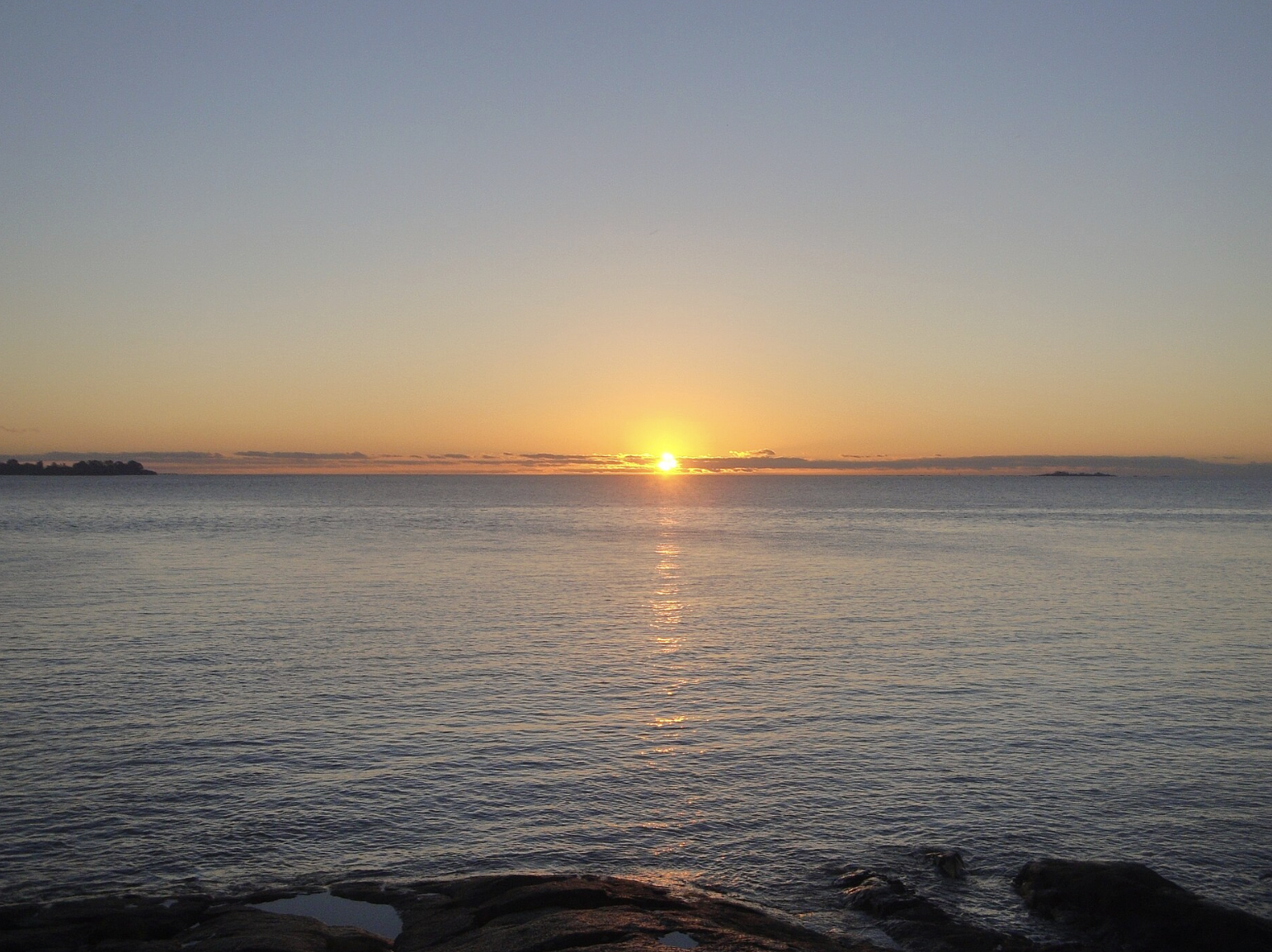 Buenos Aires, Argentina: atardecer sobre el Río de la Plata. Fotógrafo: Wikimedia Commons.