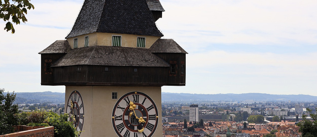 Sie leben in Graz und wollen Gitarre lernen? Hier können Sie problemlos die Institution, die Herangehensweise und die Lerntechniken finden, die genau zu Ihnen passen.
