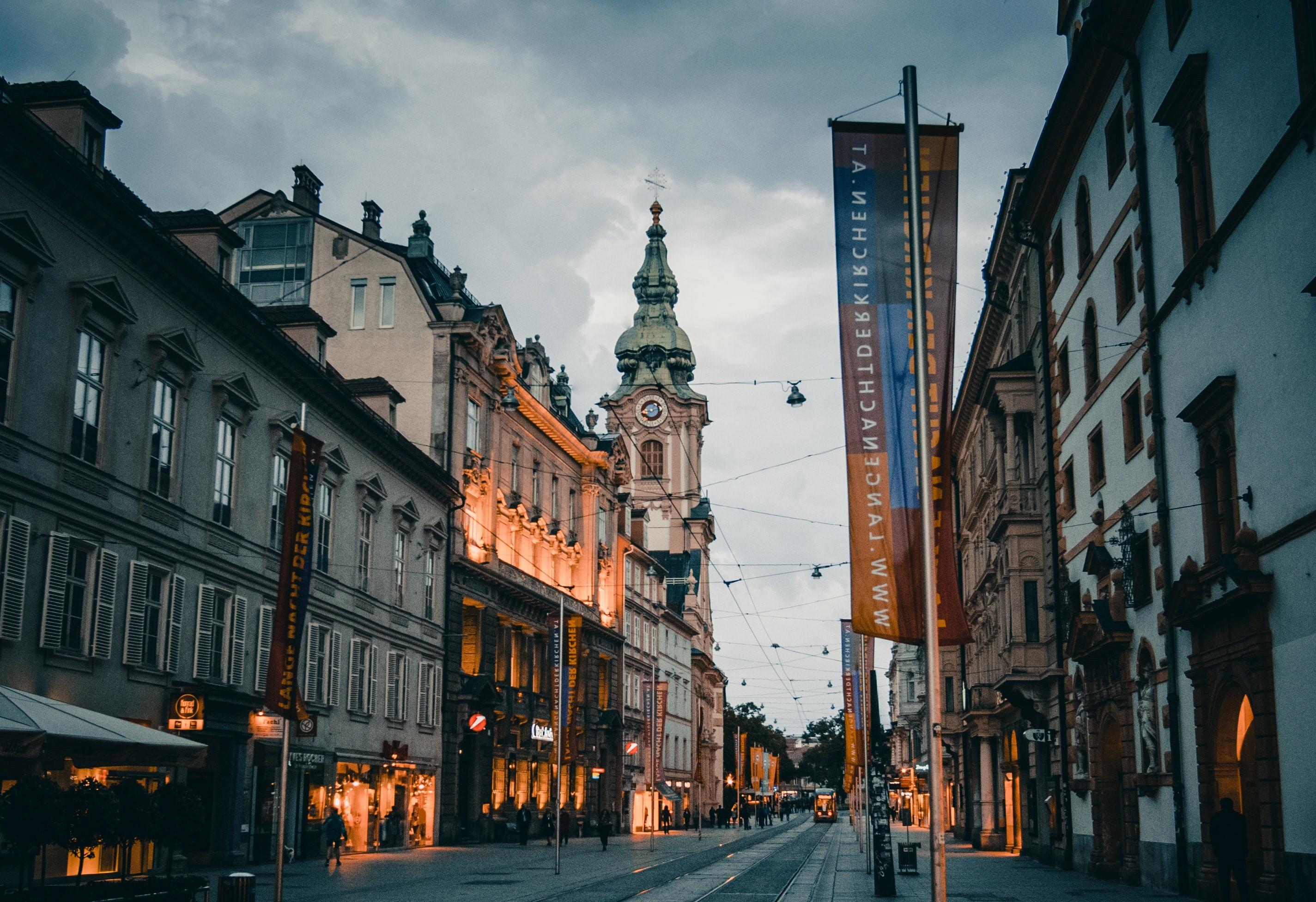 Kann ich mir einen Nachhilfelehrer leisten? Wenn Sie an der richtigen Stelle suchen, gibt es eine Option für jeden Geldbeutel.