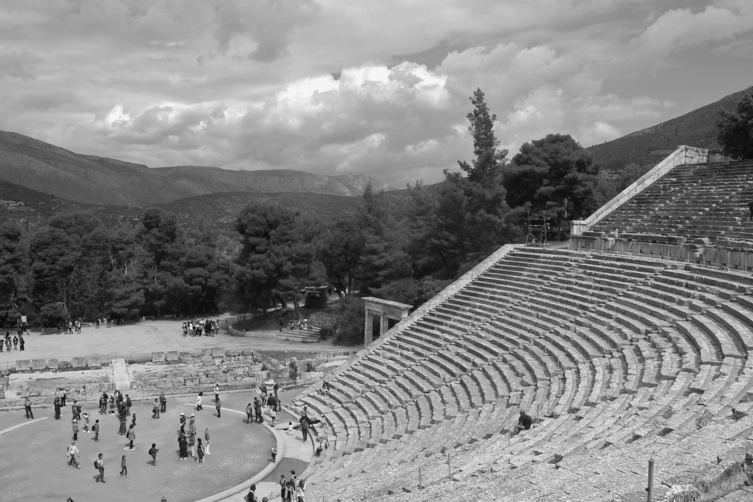 Das antike Theater von Epidauros ist sehr gut erhalten.