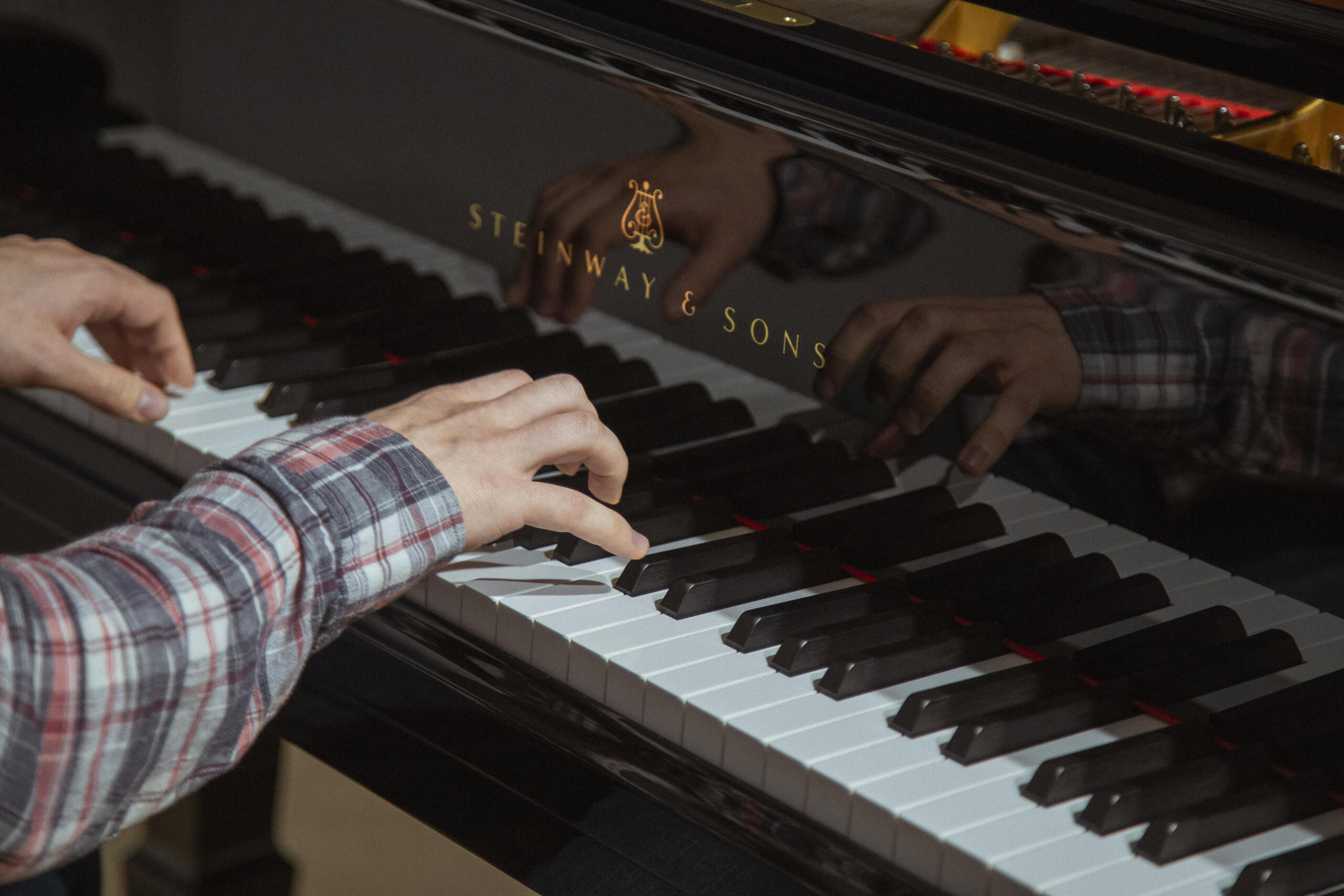 Die Musik Grundlagen lernen, heißt auch Tonleitern üben.