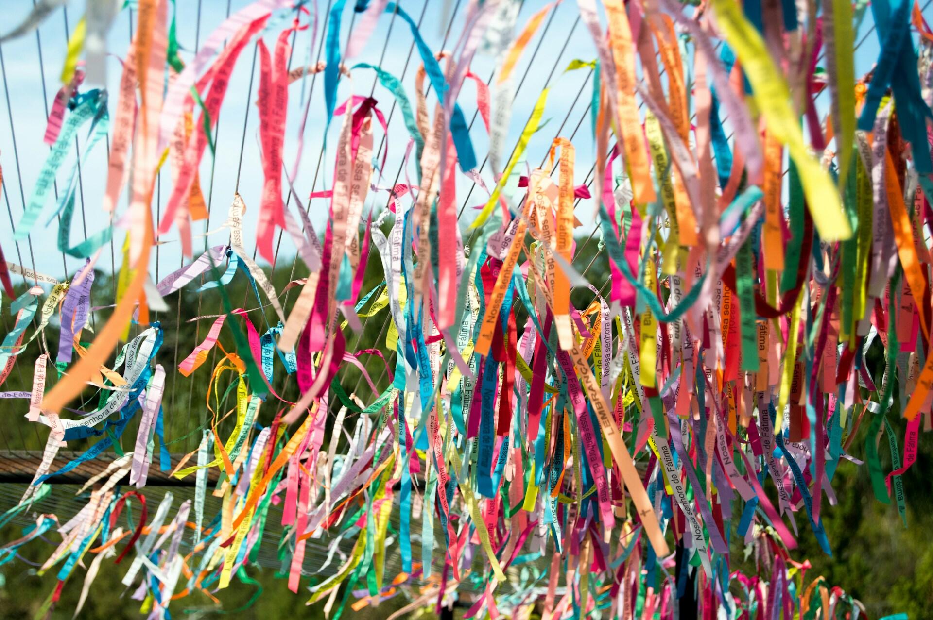 Bänder in vielen verschiedenen Farben