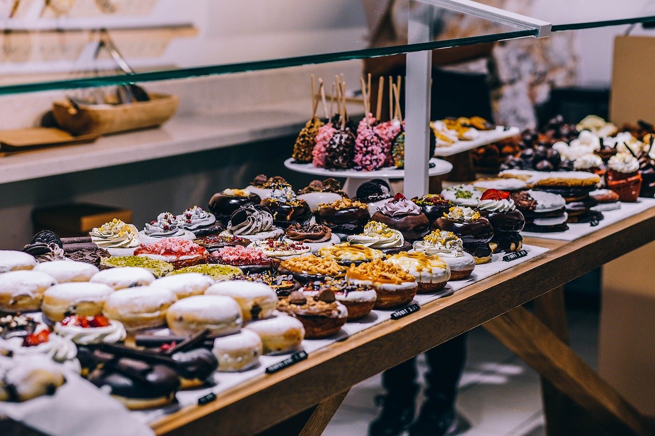 What do you learn in a Cert III Patisserie cooking course?
