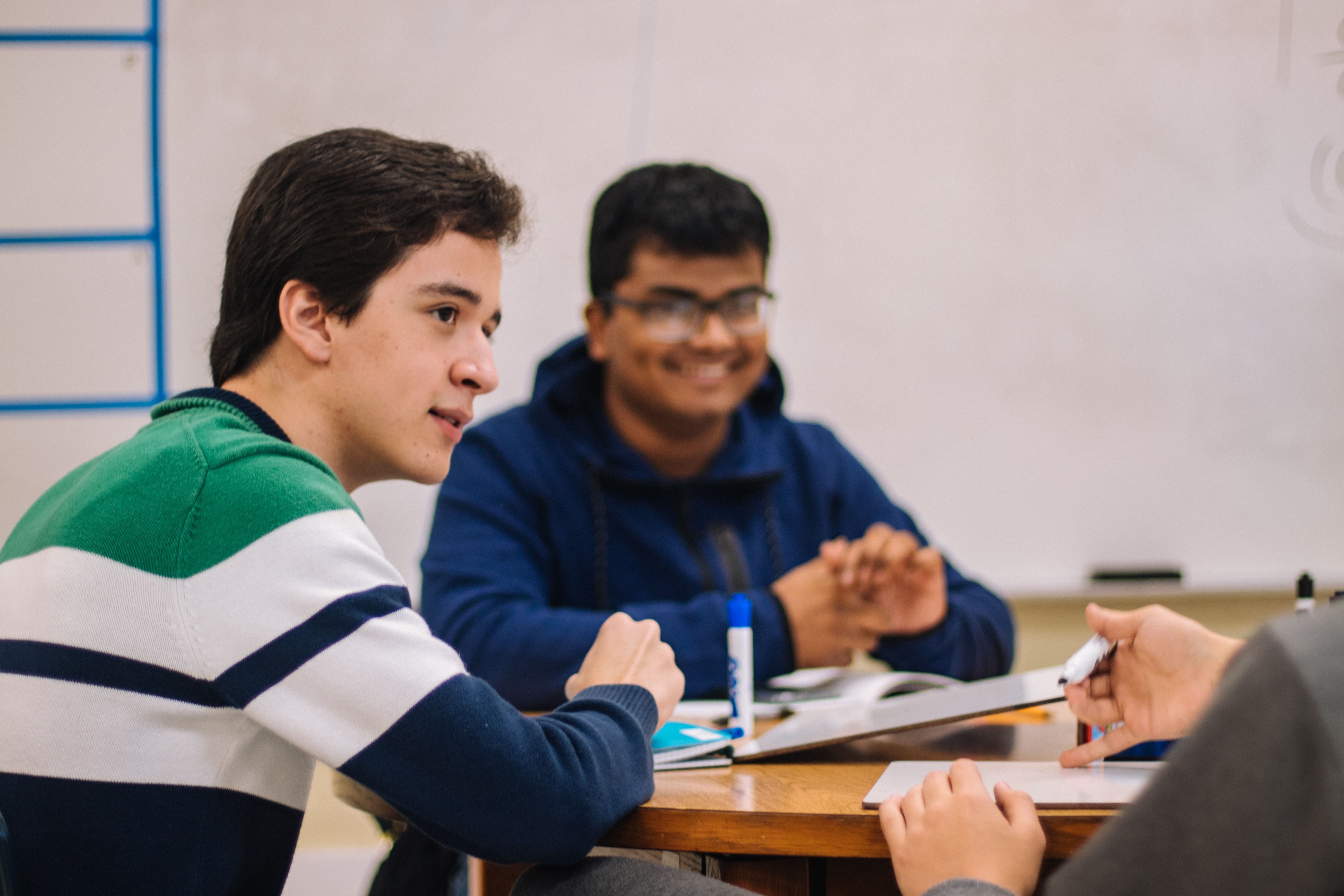 Anyone can study Hindi