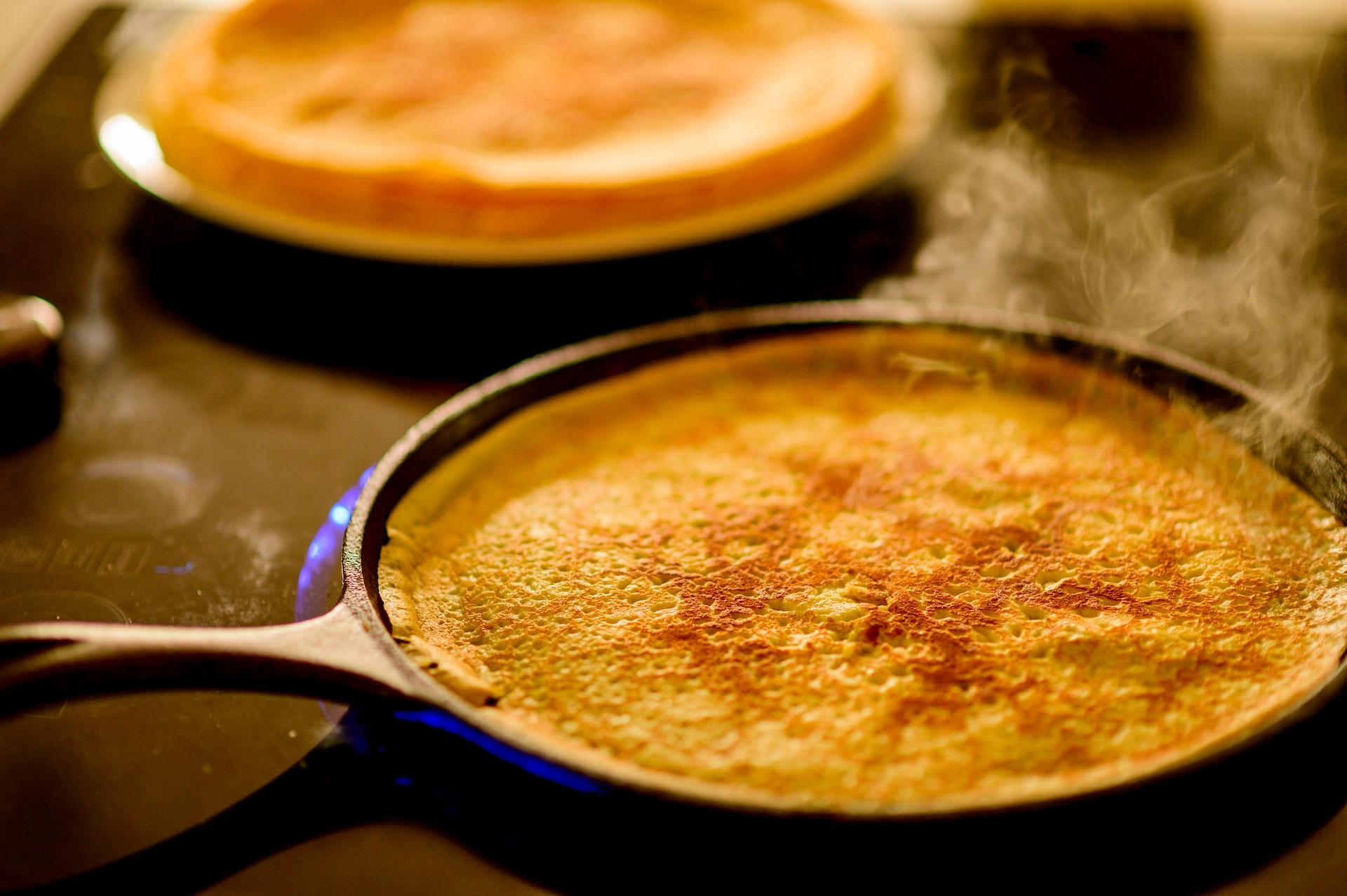 A crepe pan.