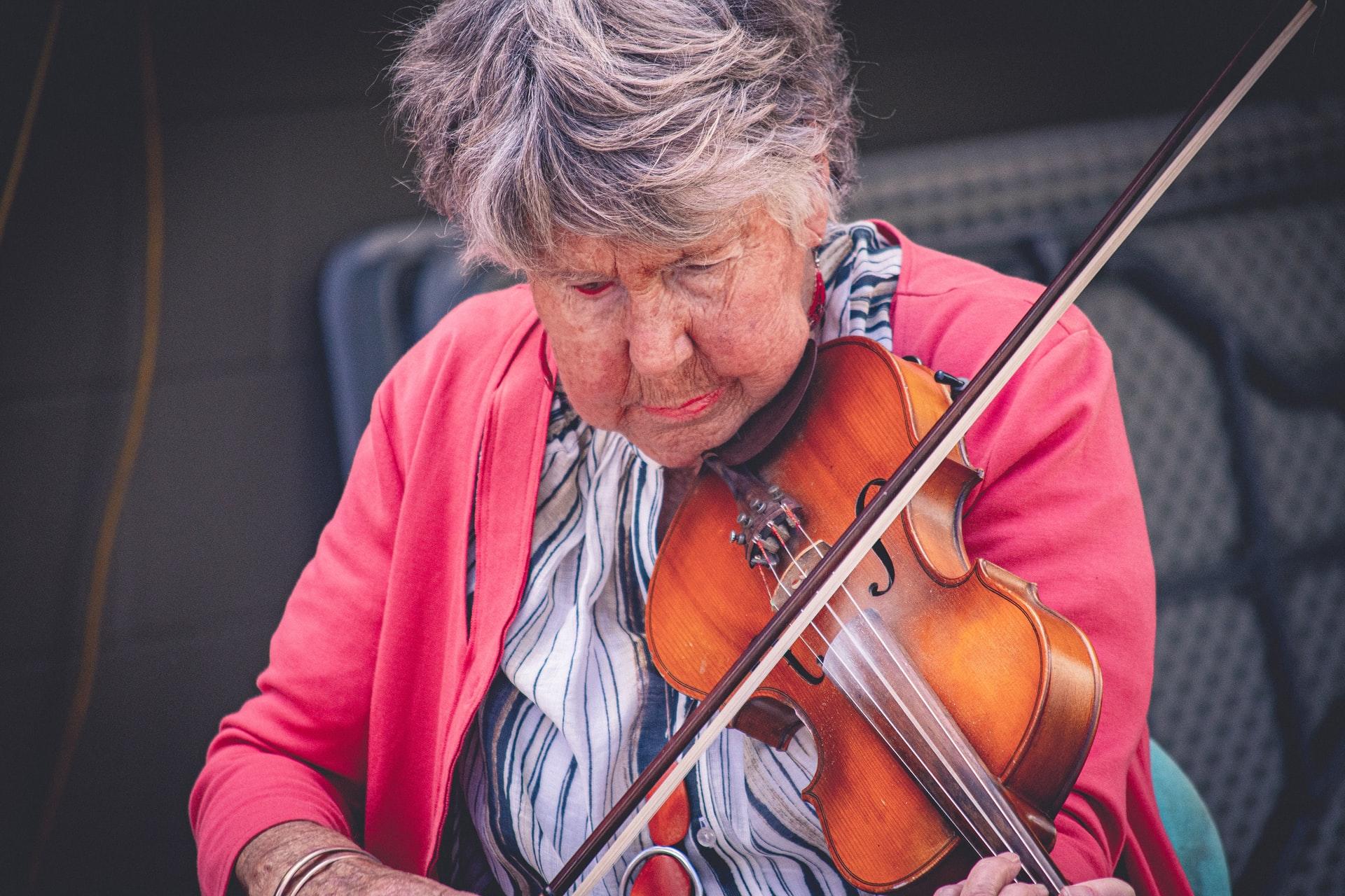 Old lady playing violin