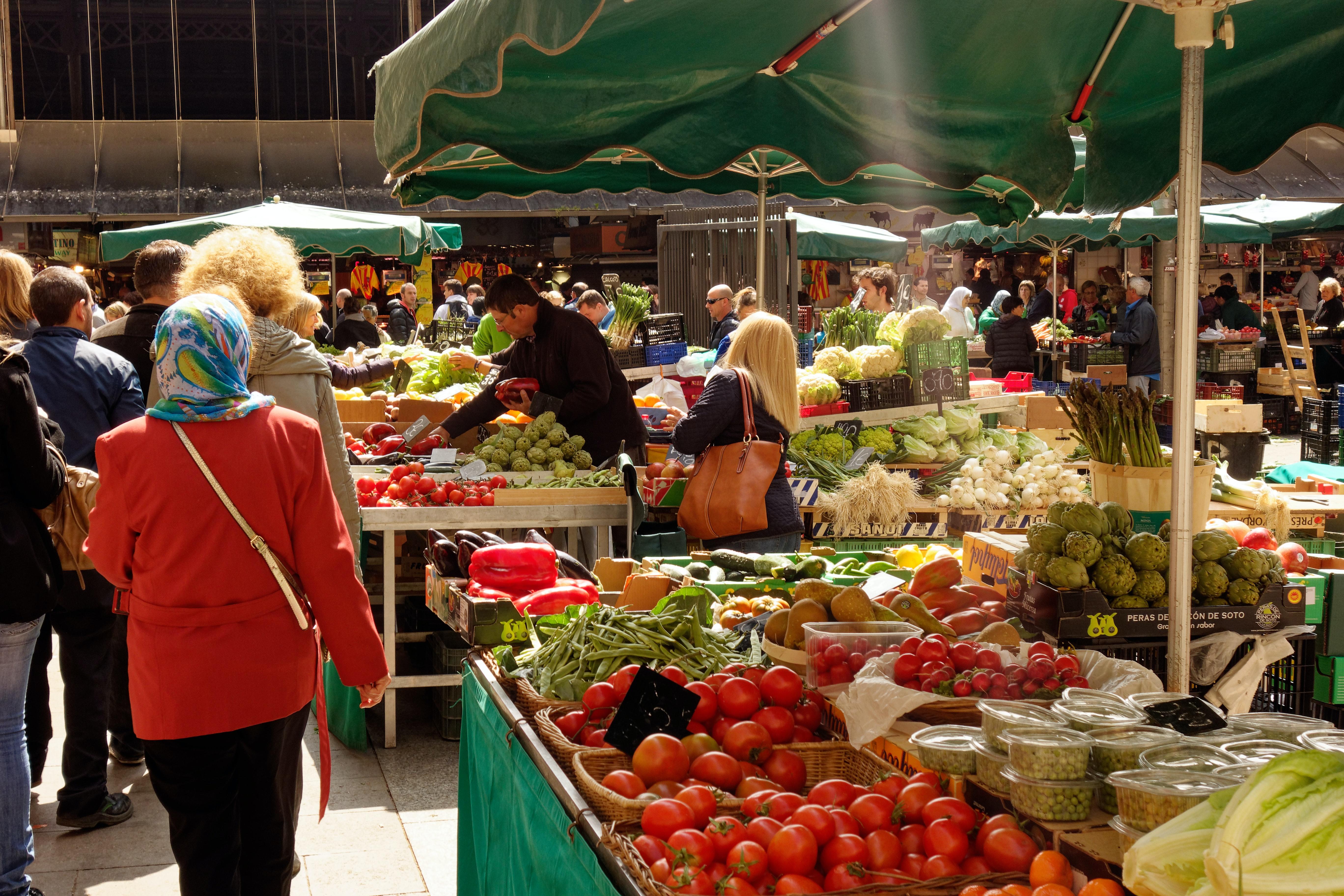 French market scene