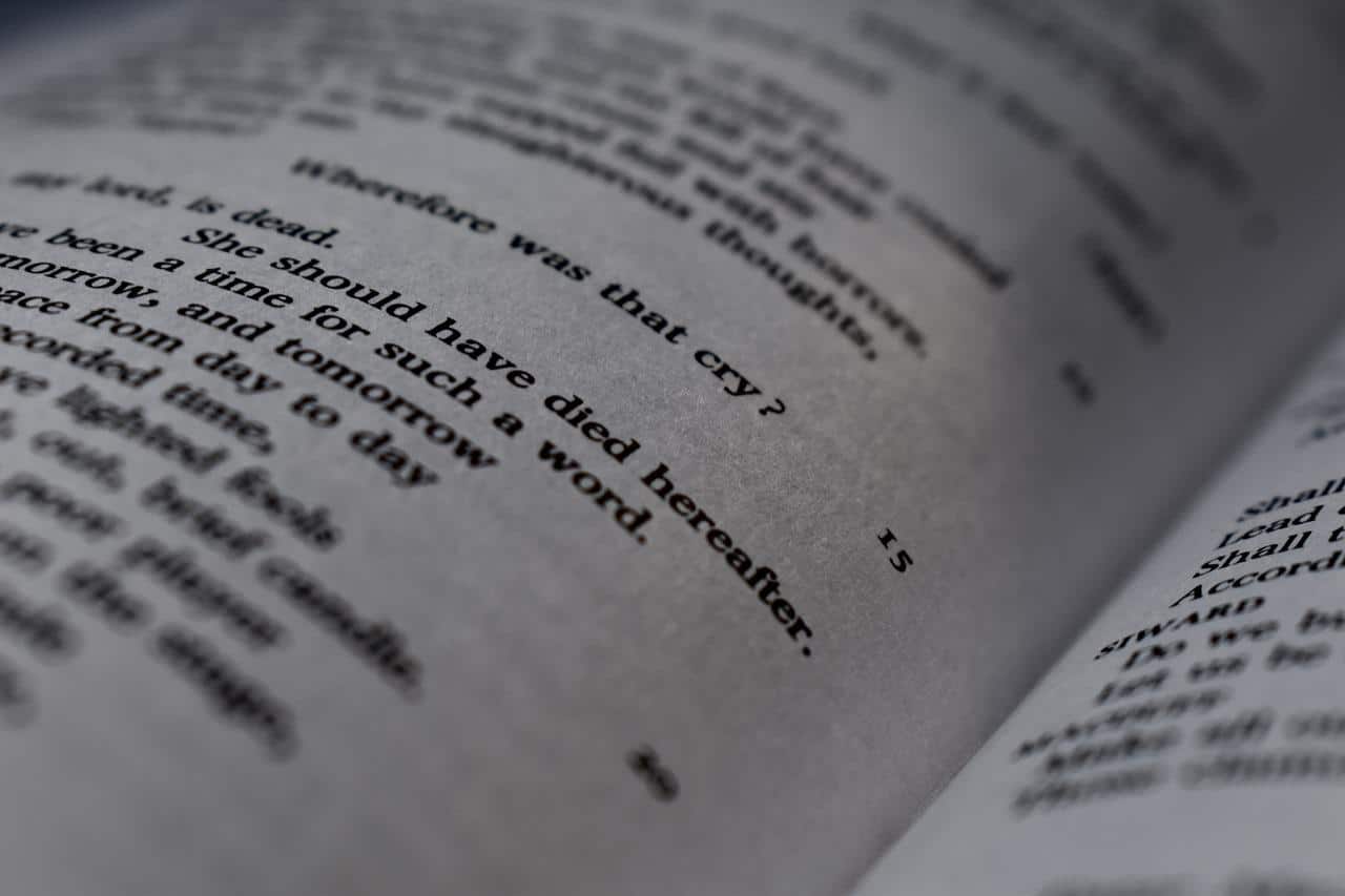 How do I analyse poetry?