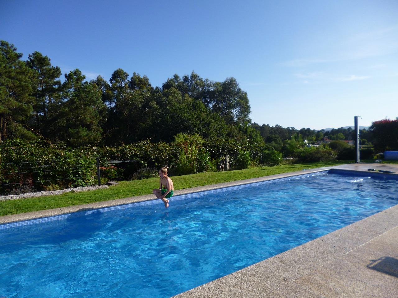 What are mobile swimming lessons?