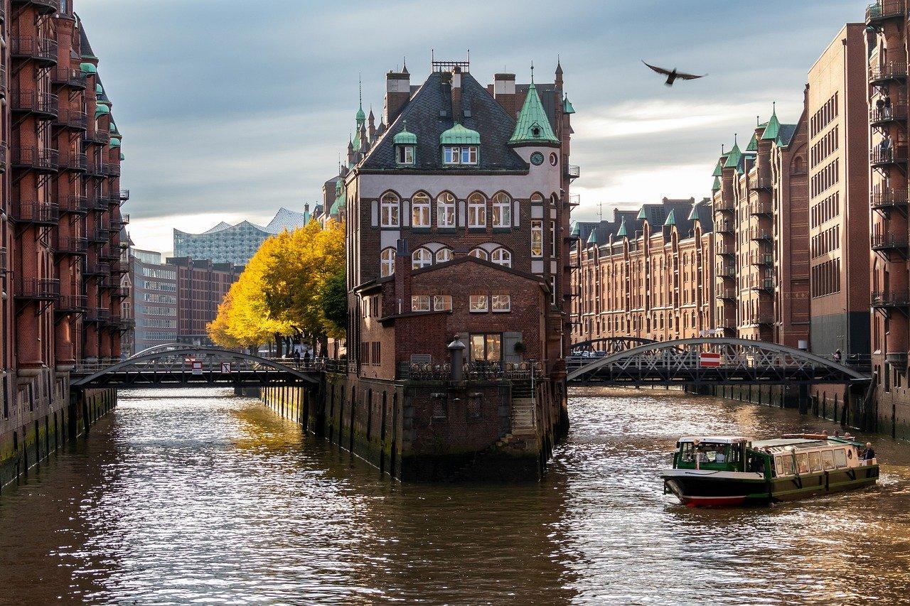 How can I apply to learn German in Germany?