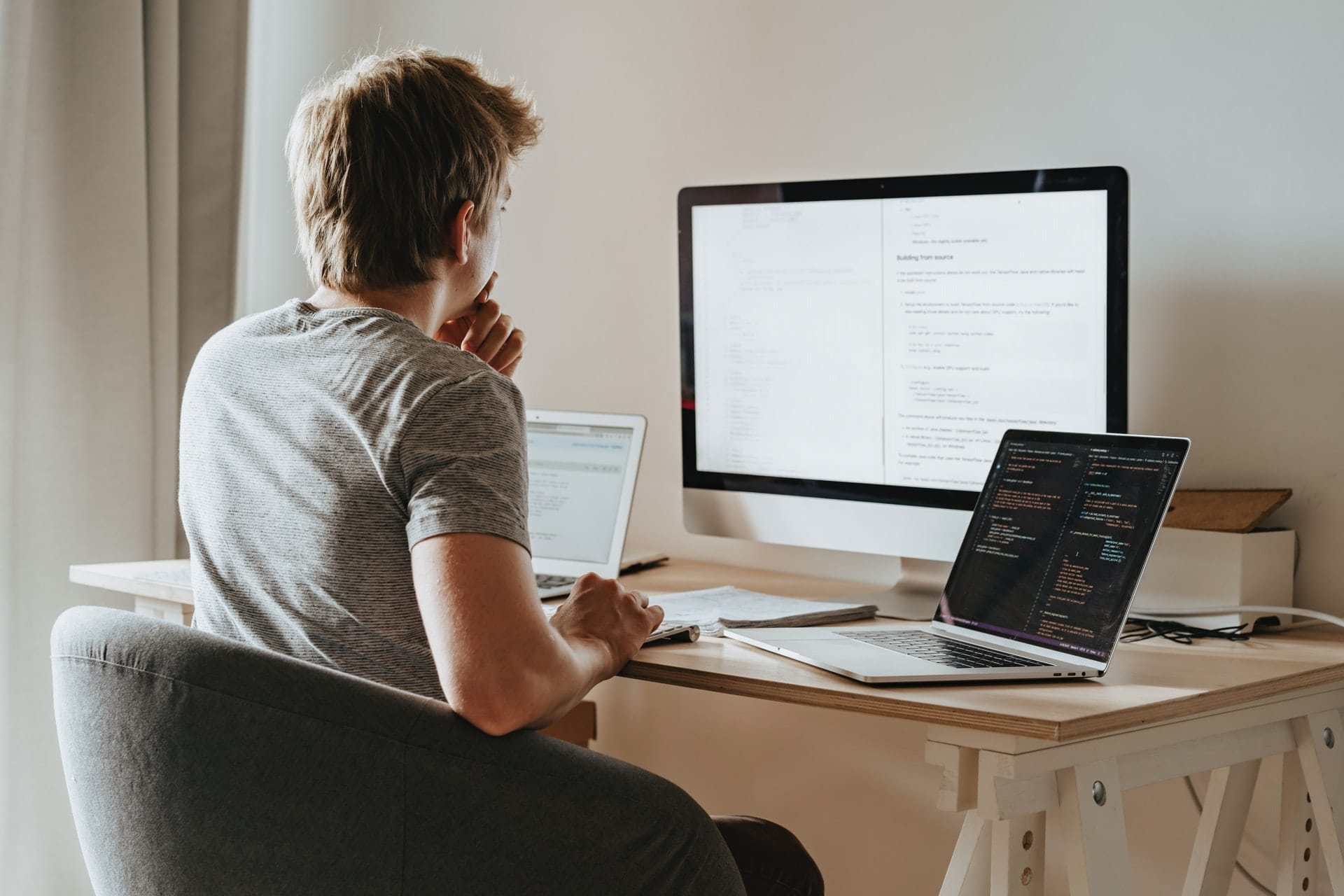 How much do coding teachers make?