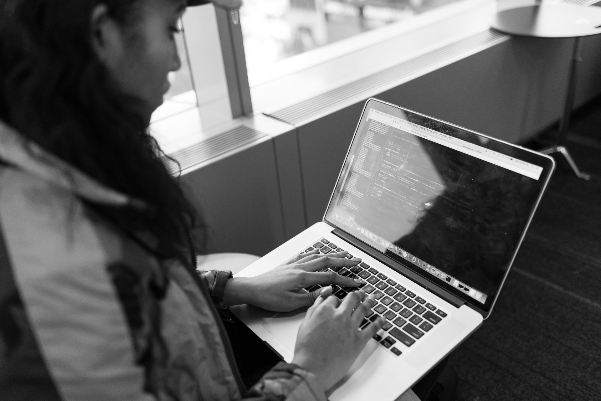 There are many things to consider when becoming a programming tutor