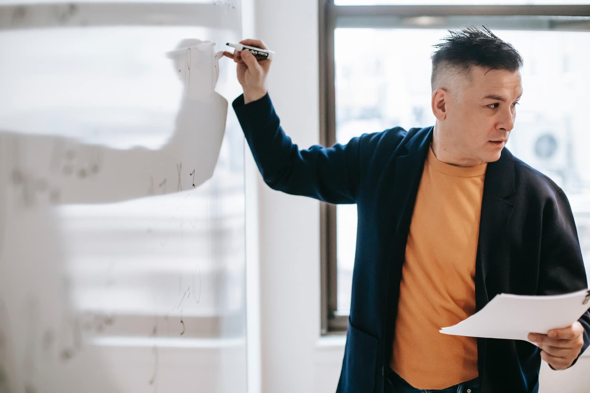 how does vce tutoring work