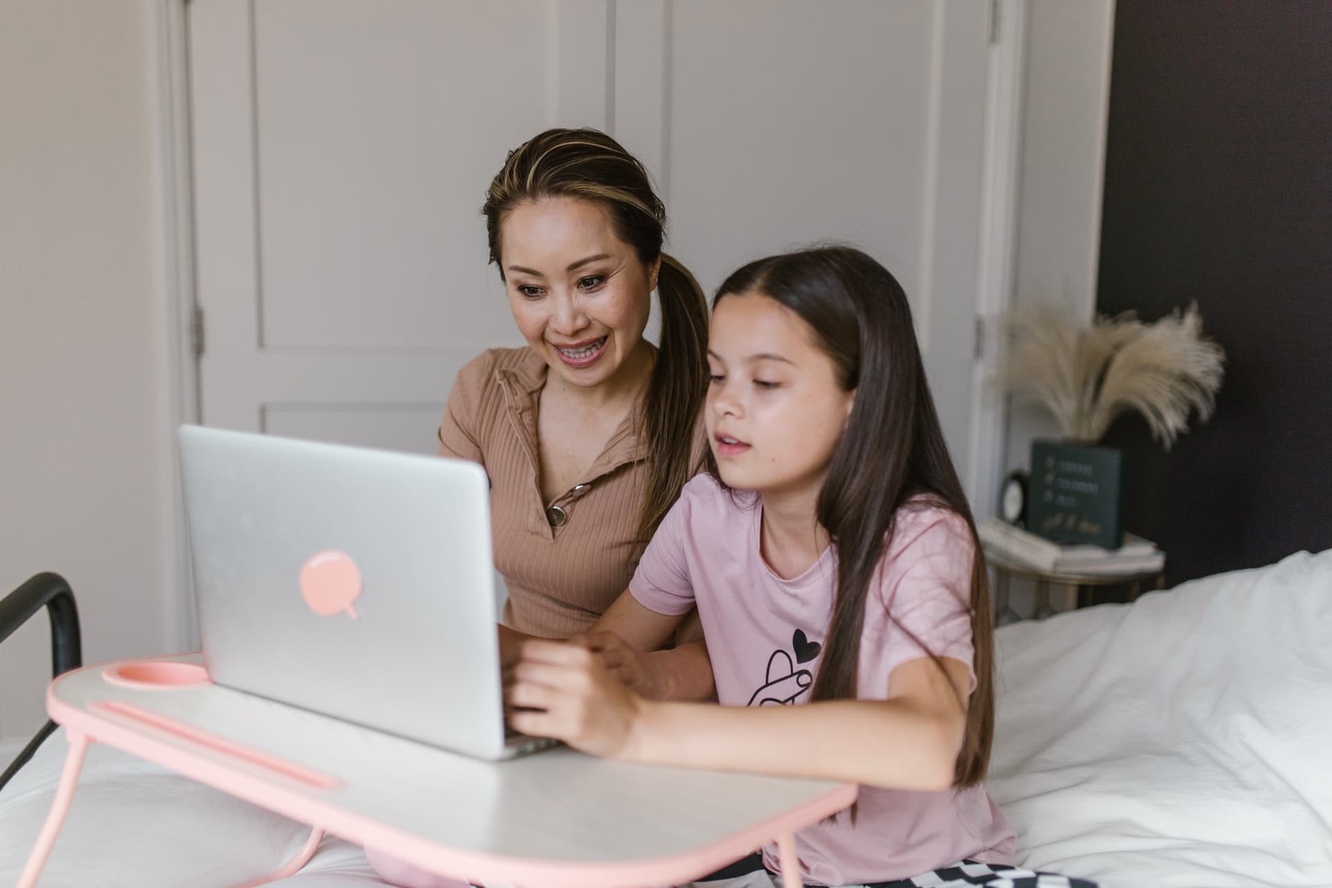 how to become an online tutor