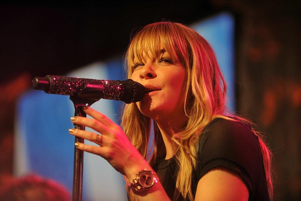 LeAnn Rimes performing at the National Guard Youth Foundation ChalleNGe Champions Gala in Washington, D.C., Feb. 26, 2013.
