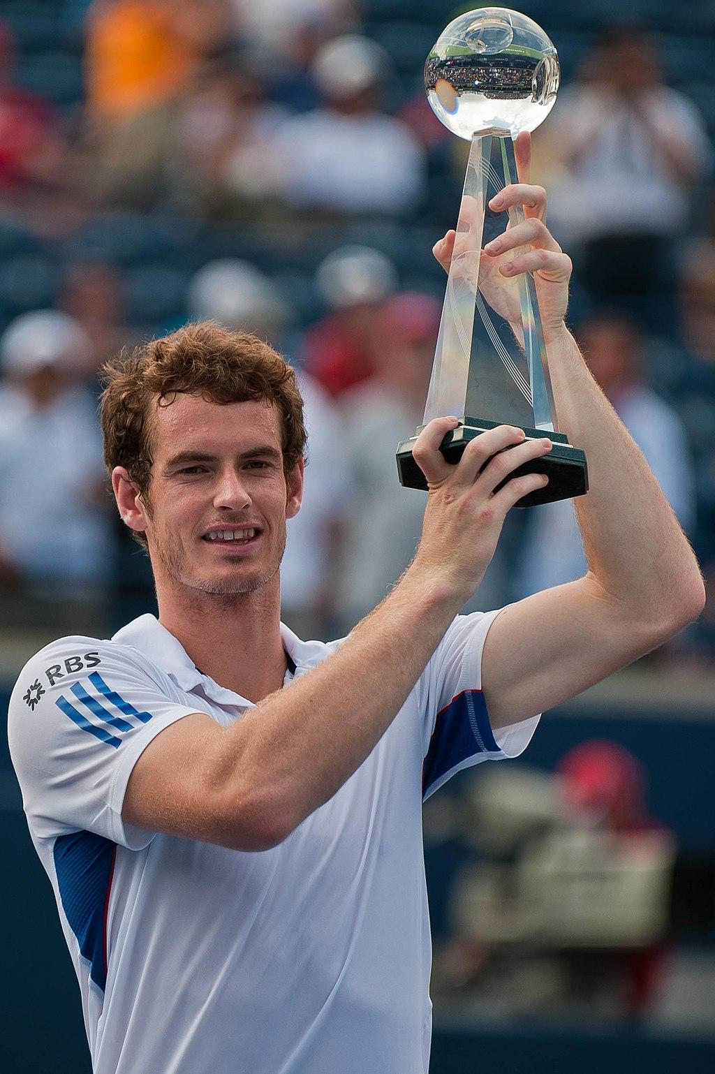 Andy Murray holding aloft the Rogers Cup trophy in Toronto.