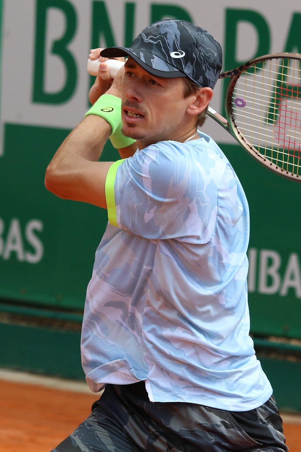 Alex De Minaur engaged in a tennis match at Monte Carlo Open 2023
