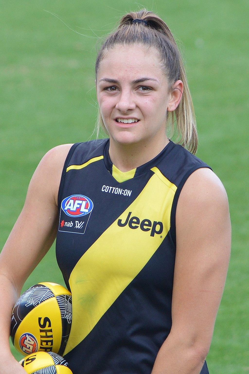 AFLW player Monique Conti