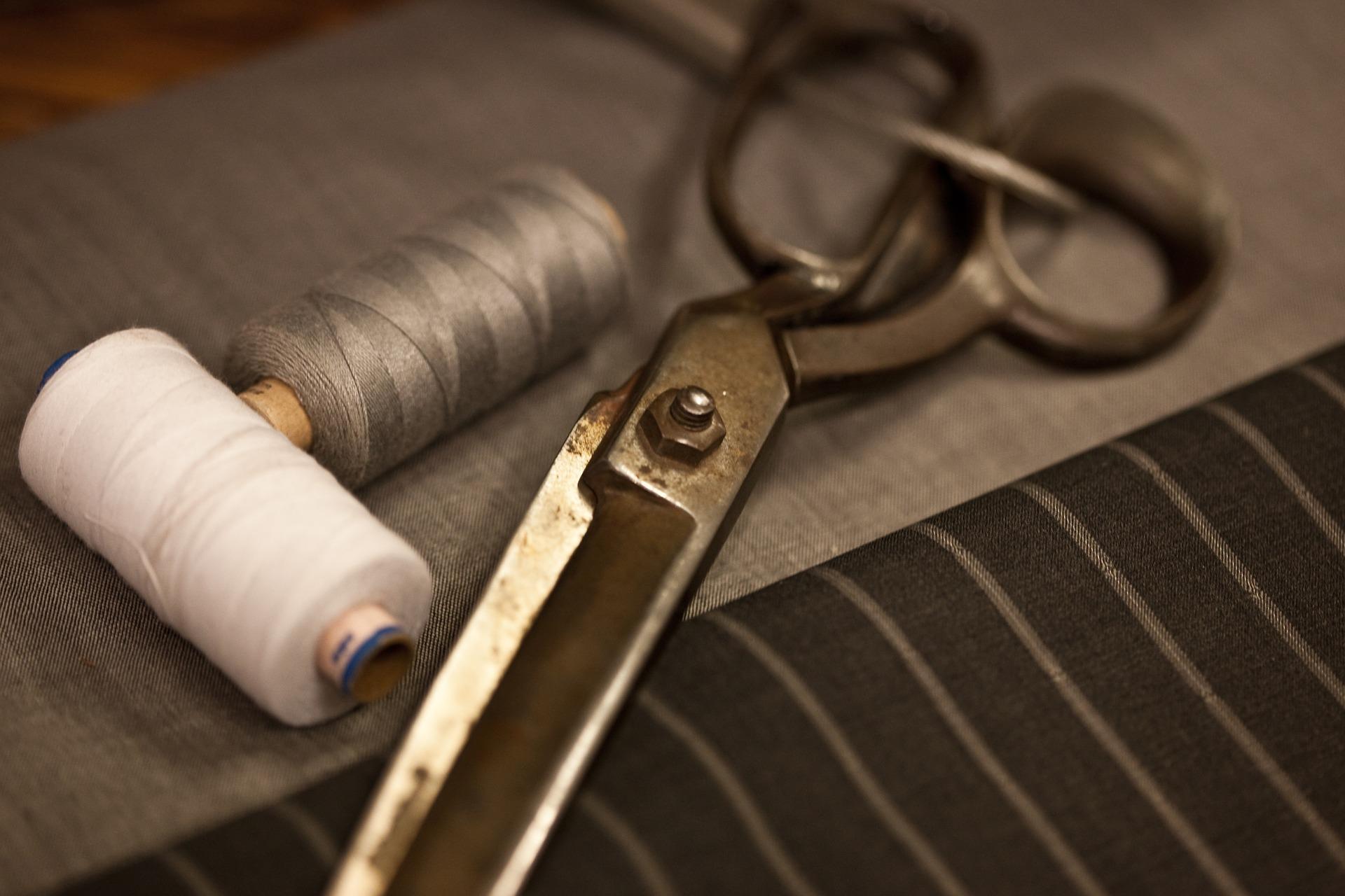 Where to find sewing and embroidery classes and courses?