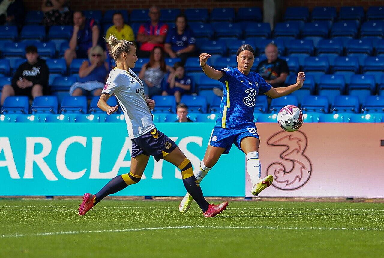 Sam Kerr playing soccer