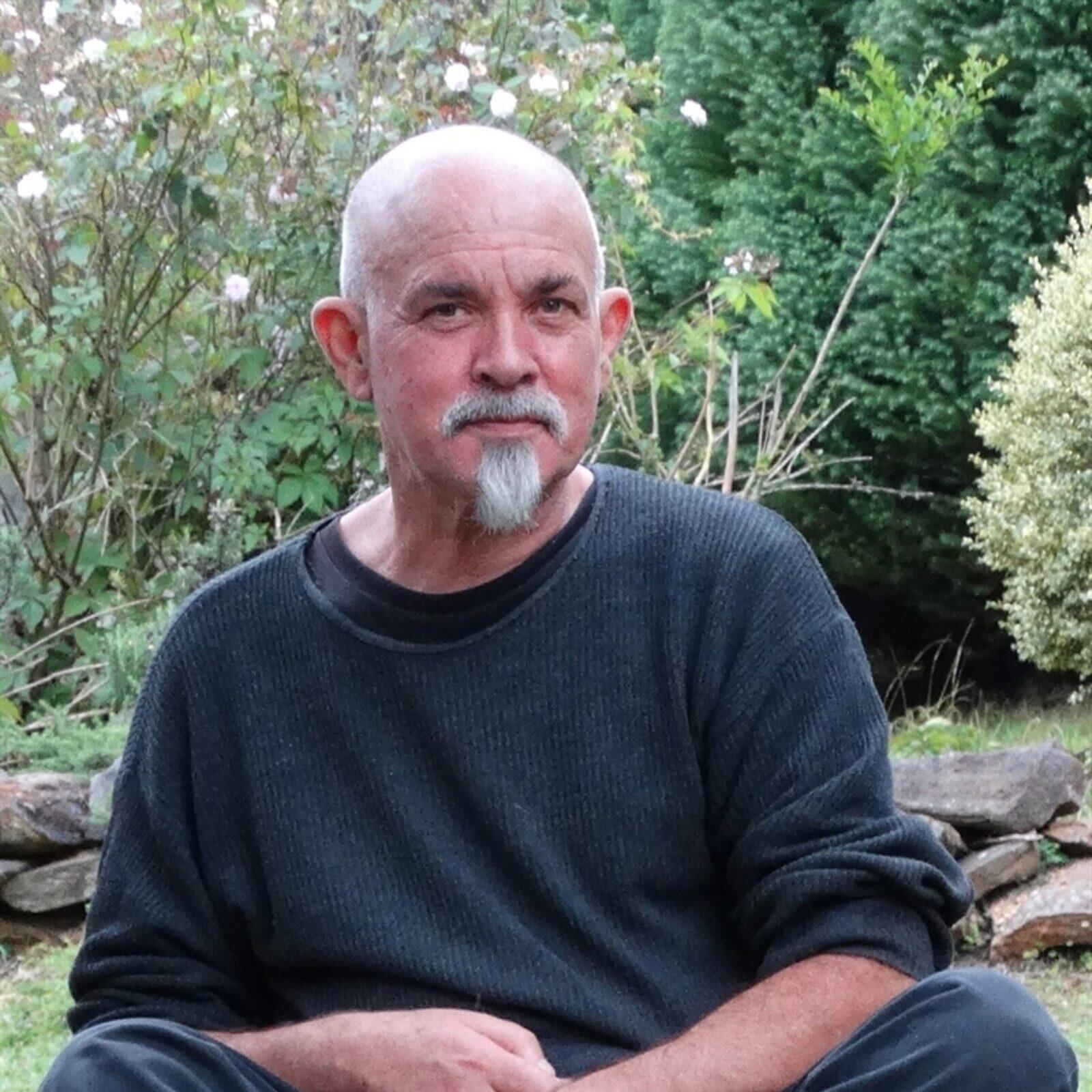 photo portrait of David brooks