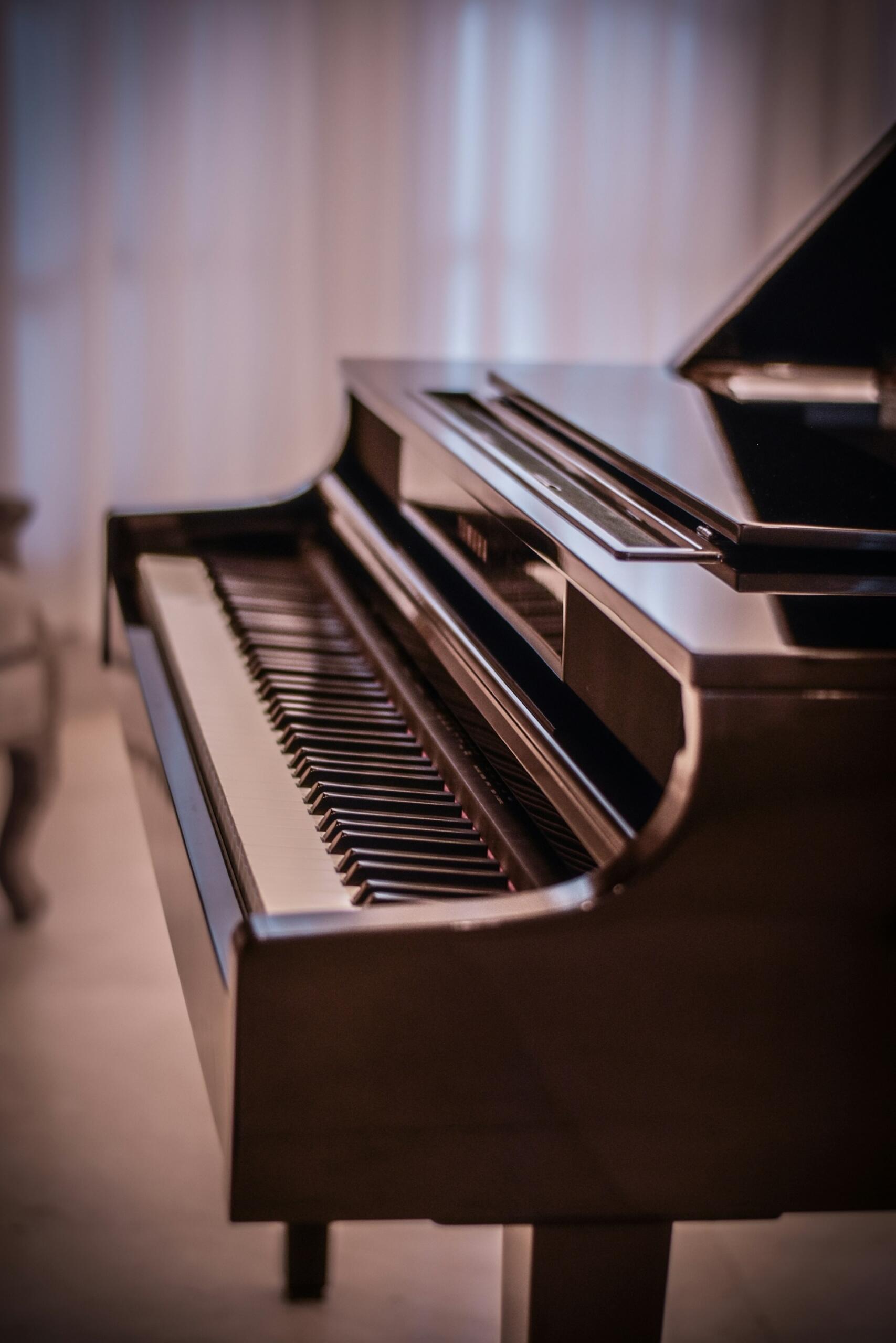 piano classique droit