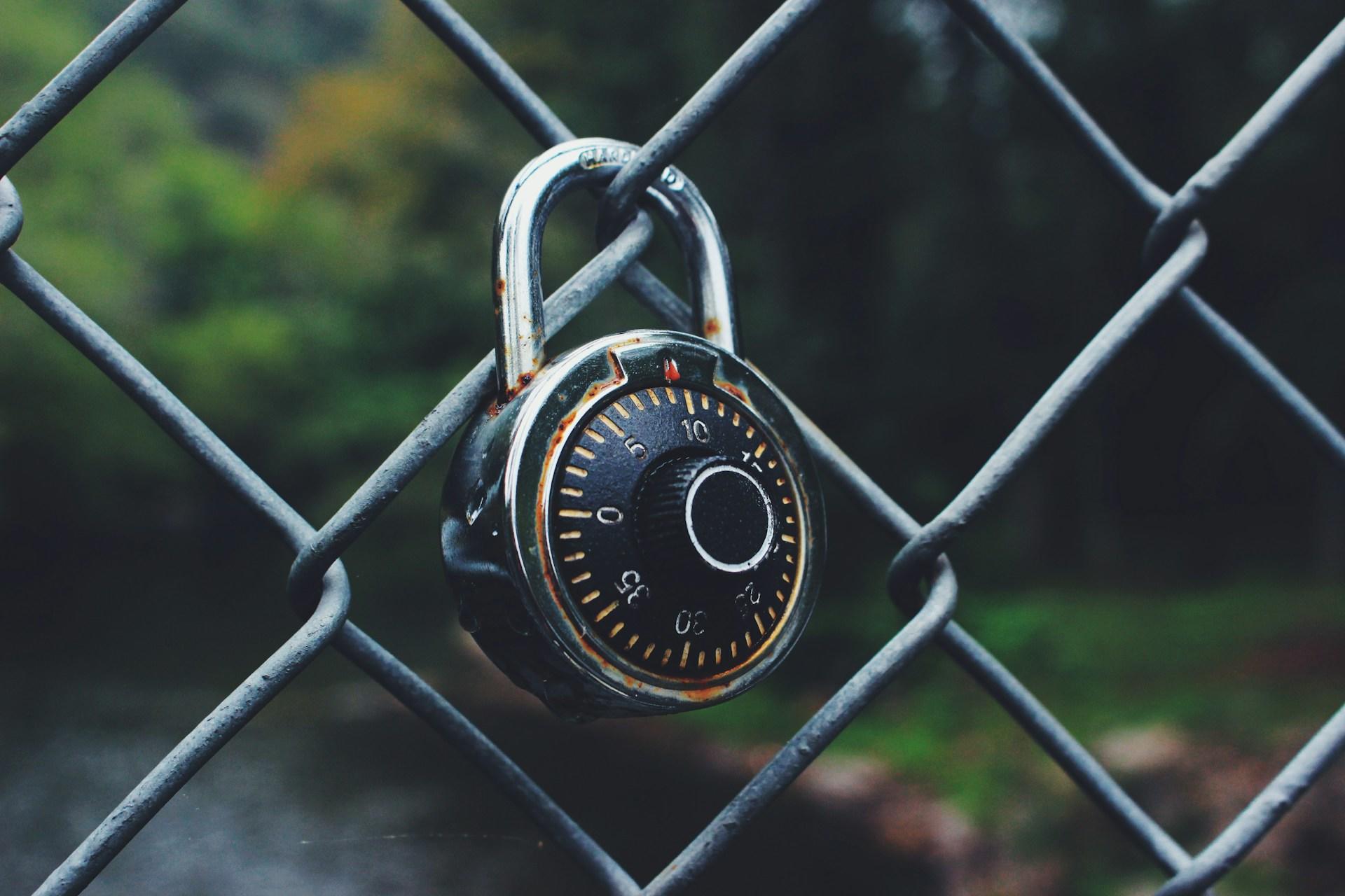 cadenas pour grilles