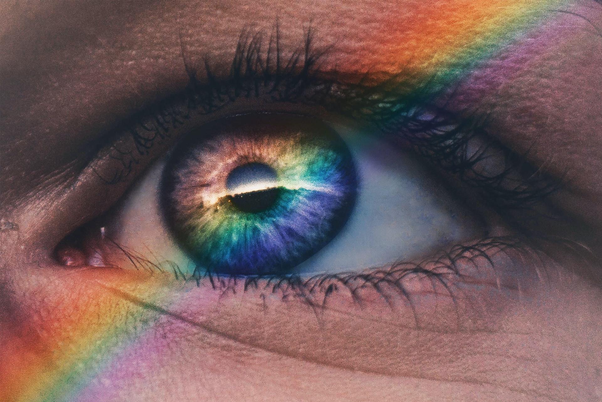 arc-en-ciel dessin œil de femme