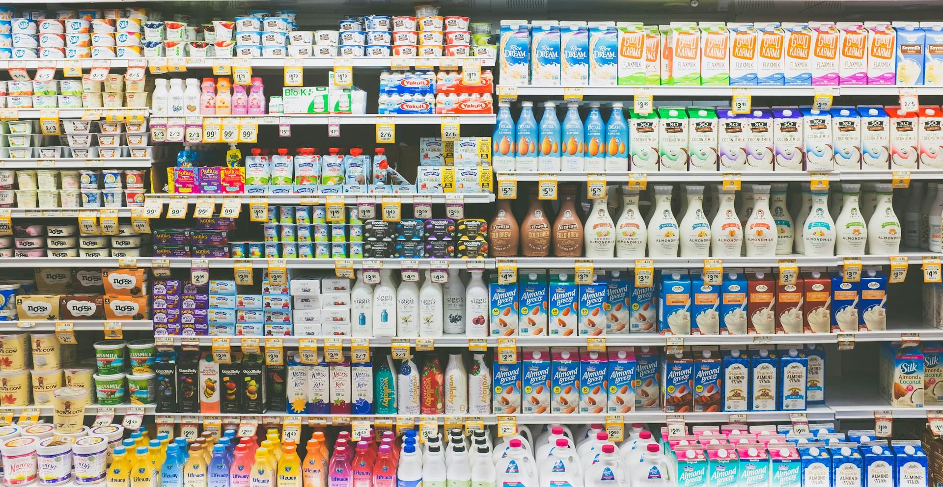 supermarché rayons en magasin