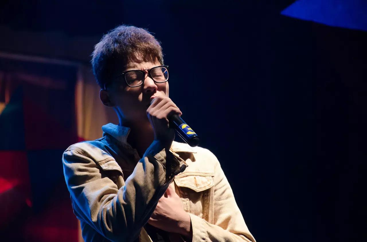 Où apprendre le chant à Mons ?