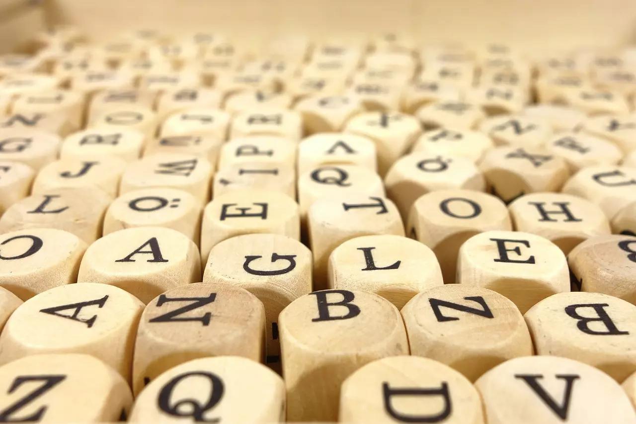 D'où vient le terme "alphabet" ?