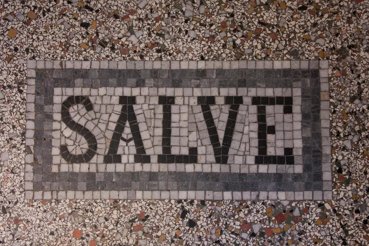 Que signifie le mot salve ?