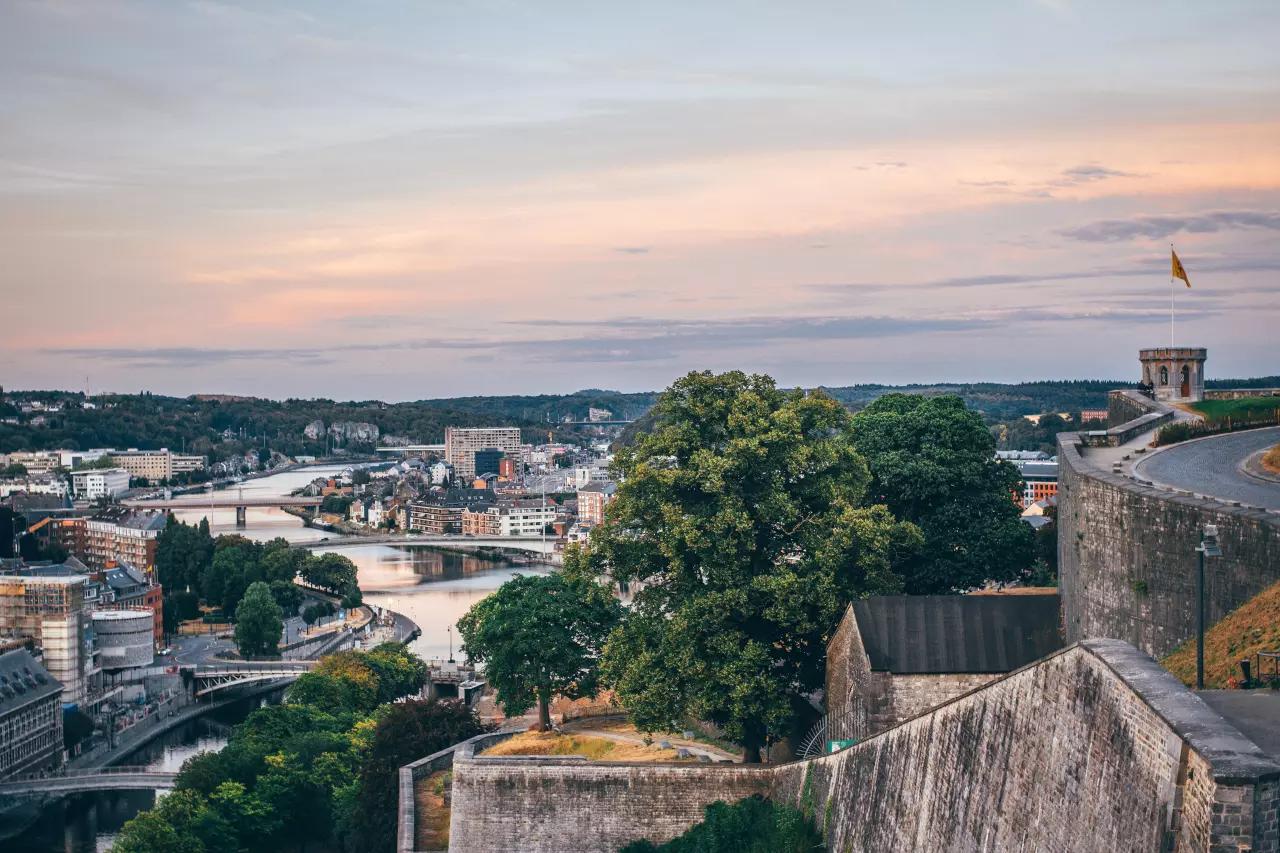 De quand date la construction de la citadelle de Namur ?