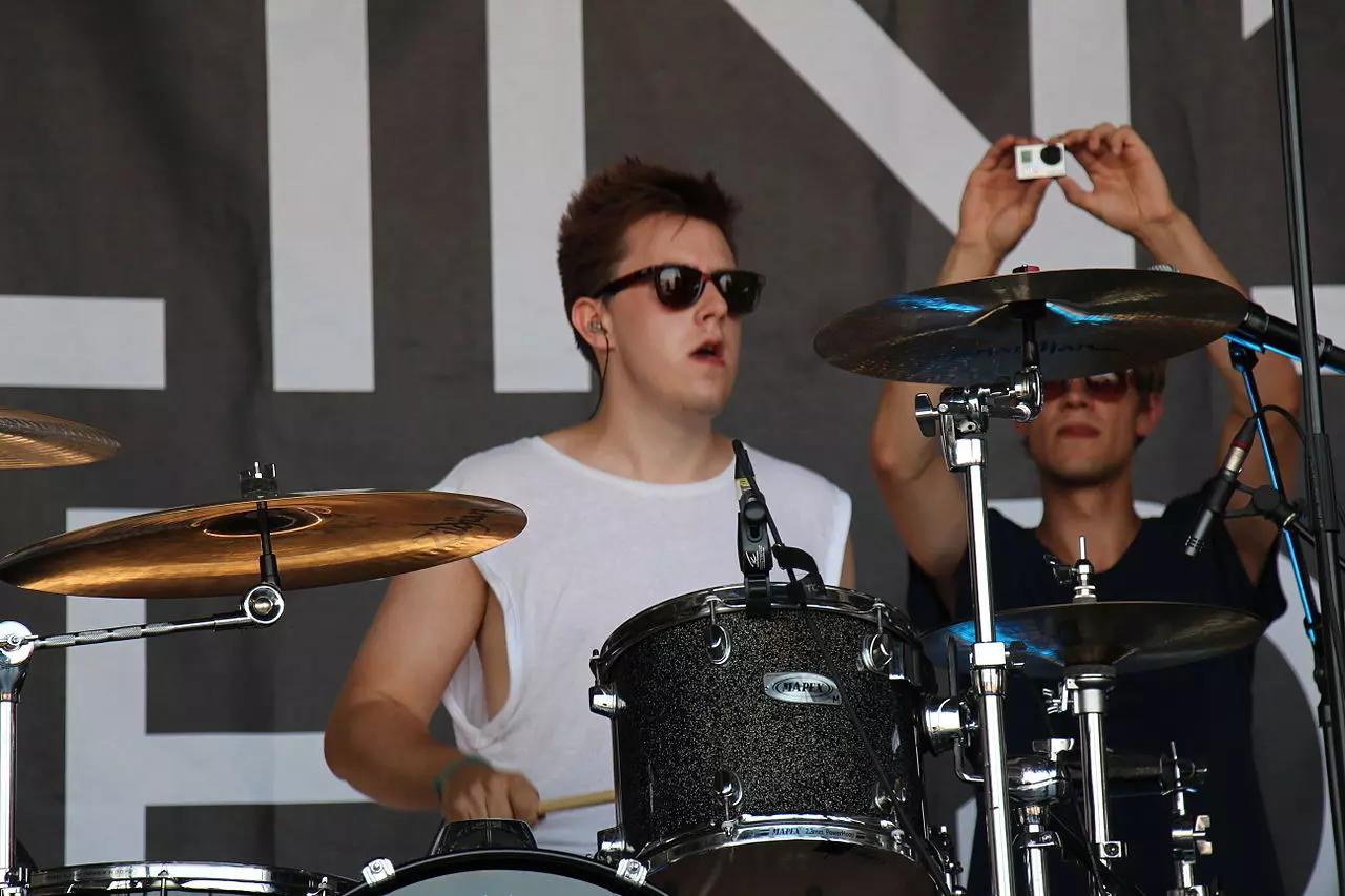 Quel morceau de batterie jour ce batteur ?