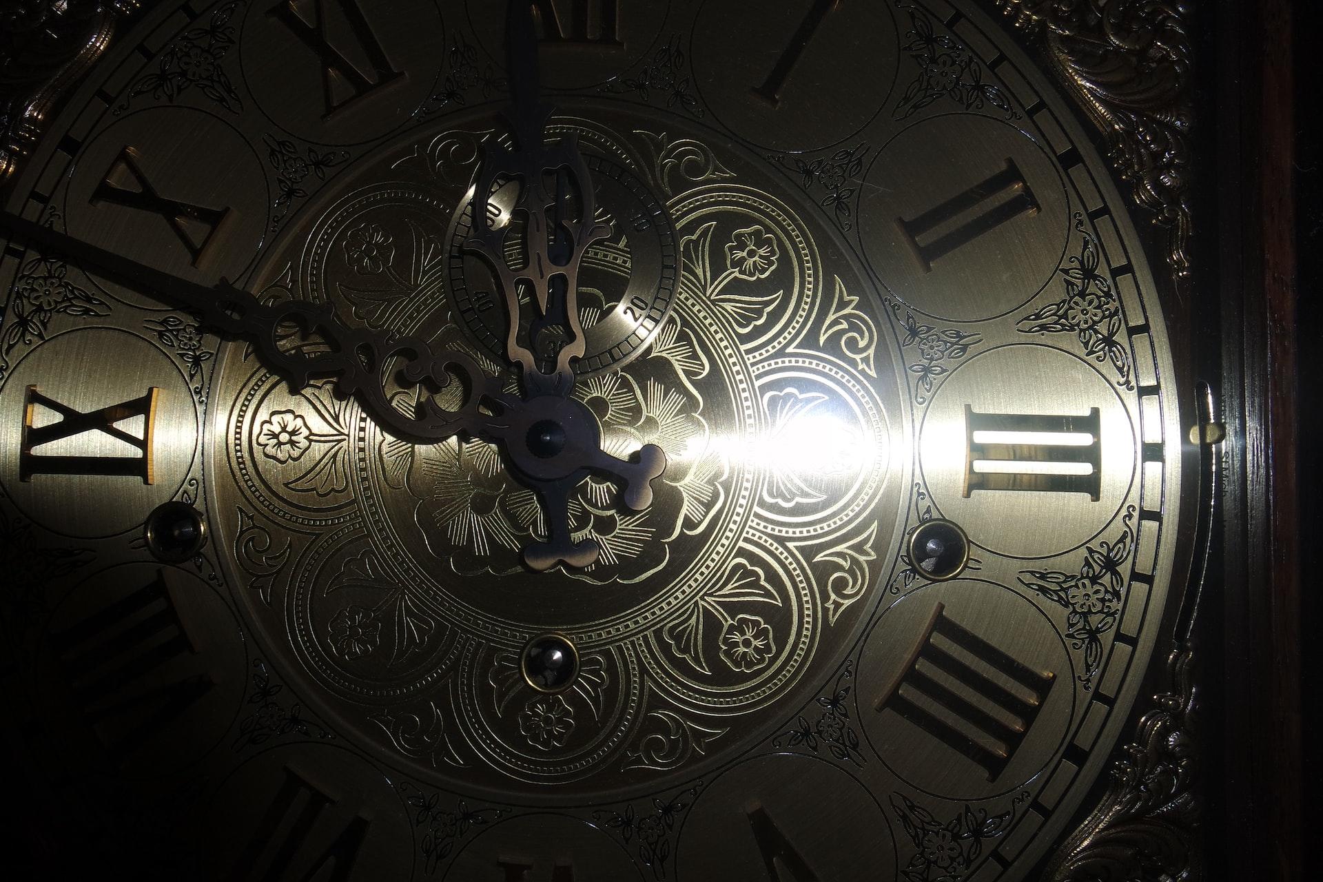 nombre pi utilisation avec aiguilles horloge