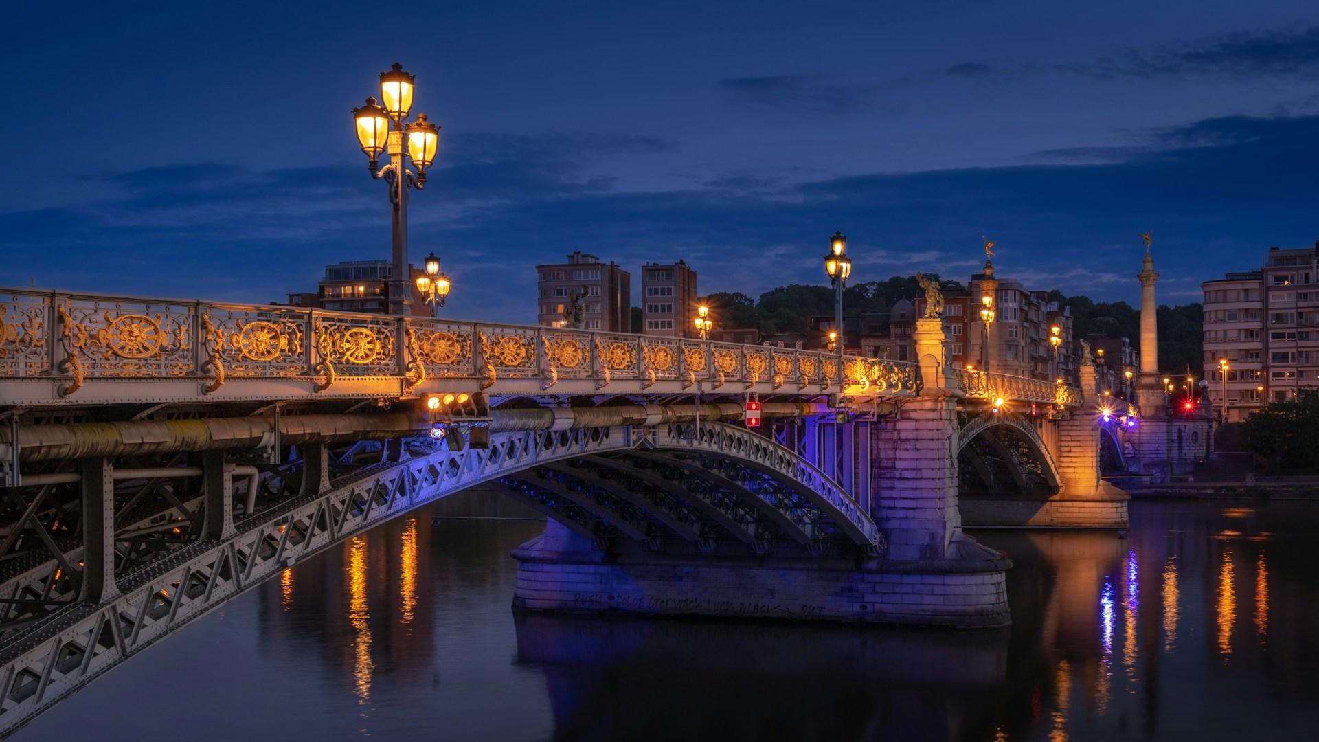 pont de nuit à Liège