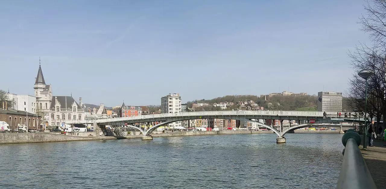 Quel est le nom de ce pont ?