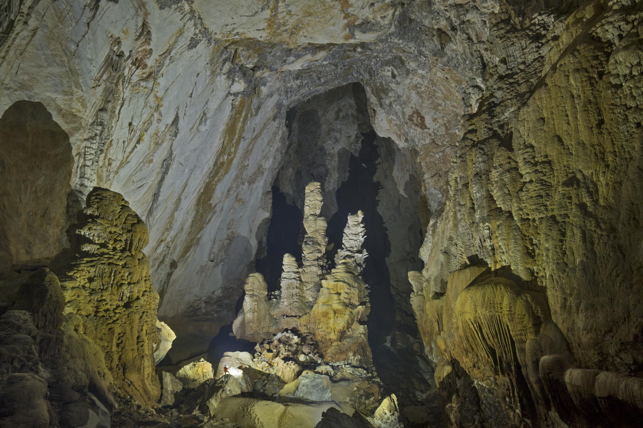 Les grottes sont des curiosités de la nature