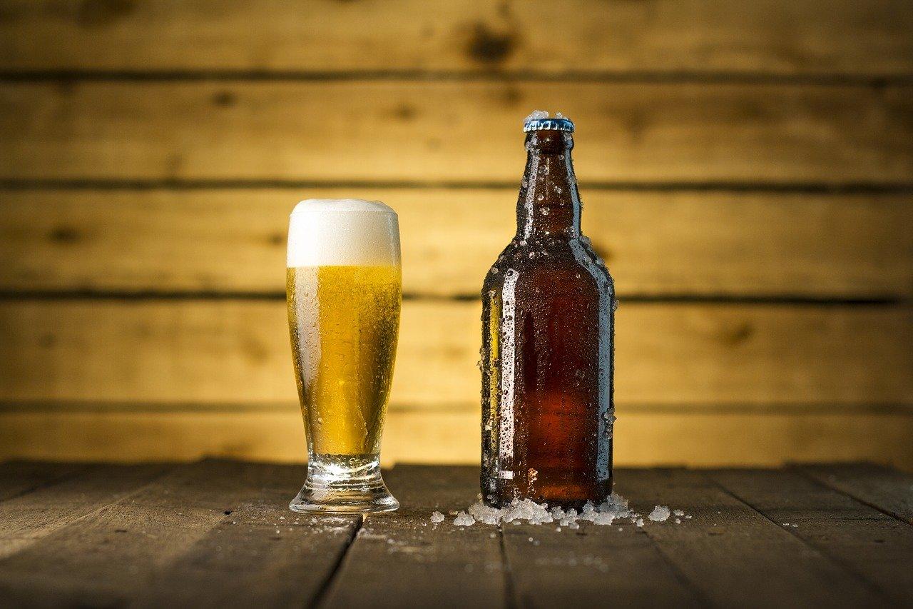 Qu'est-ce qui fait mousser le bière ?